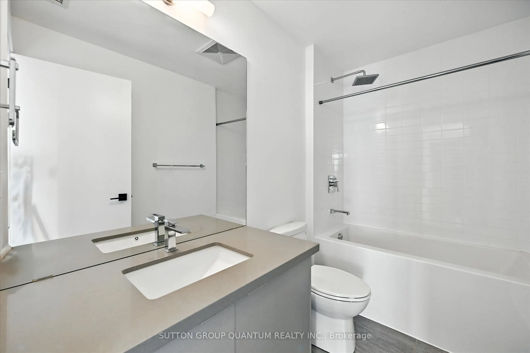 2489 Taunton Road, #611