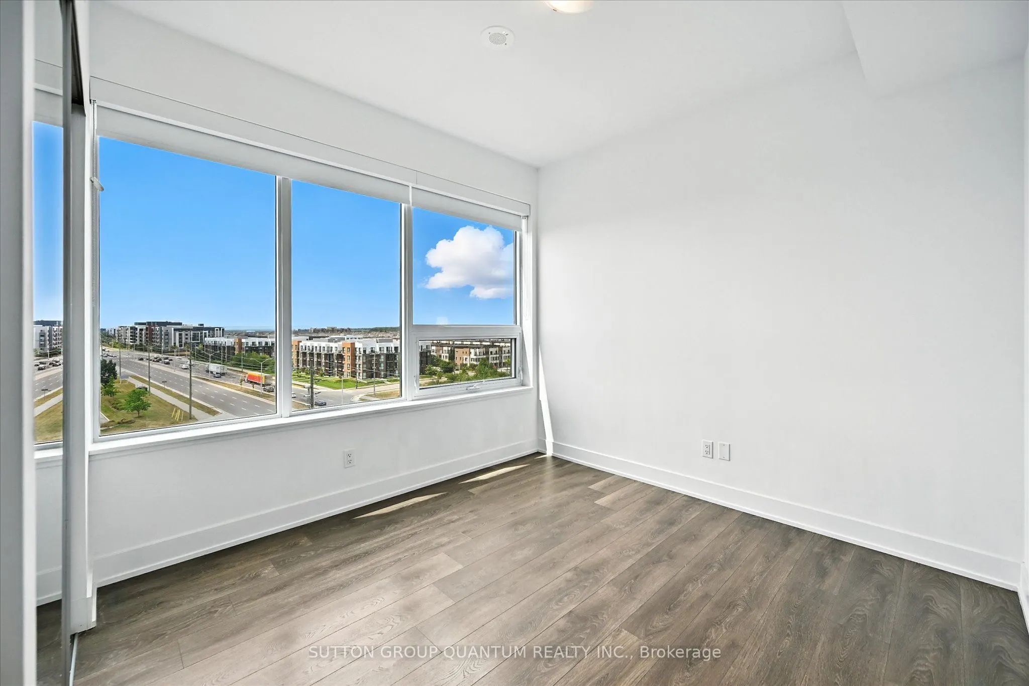 2489 Taunton Road, #611