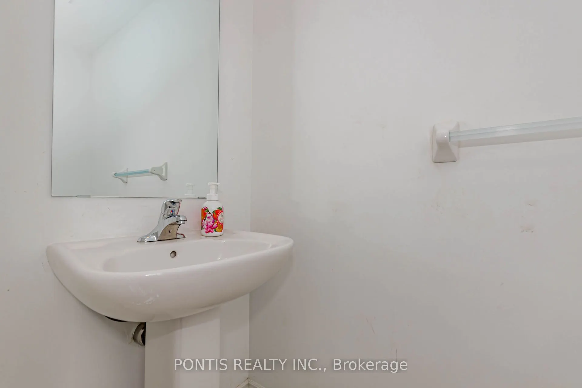 6 JOSEPH HALBERT Place
