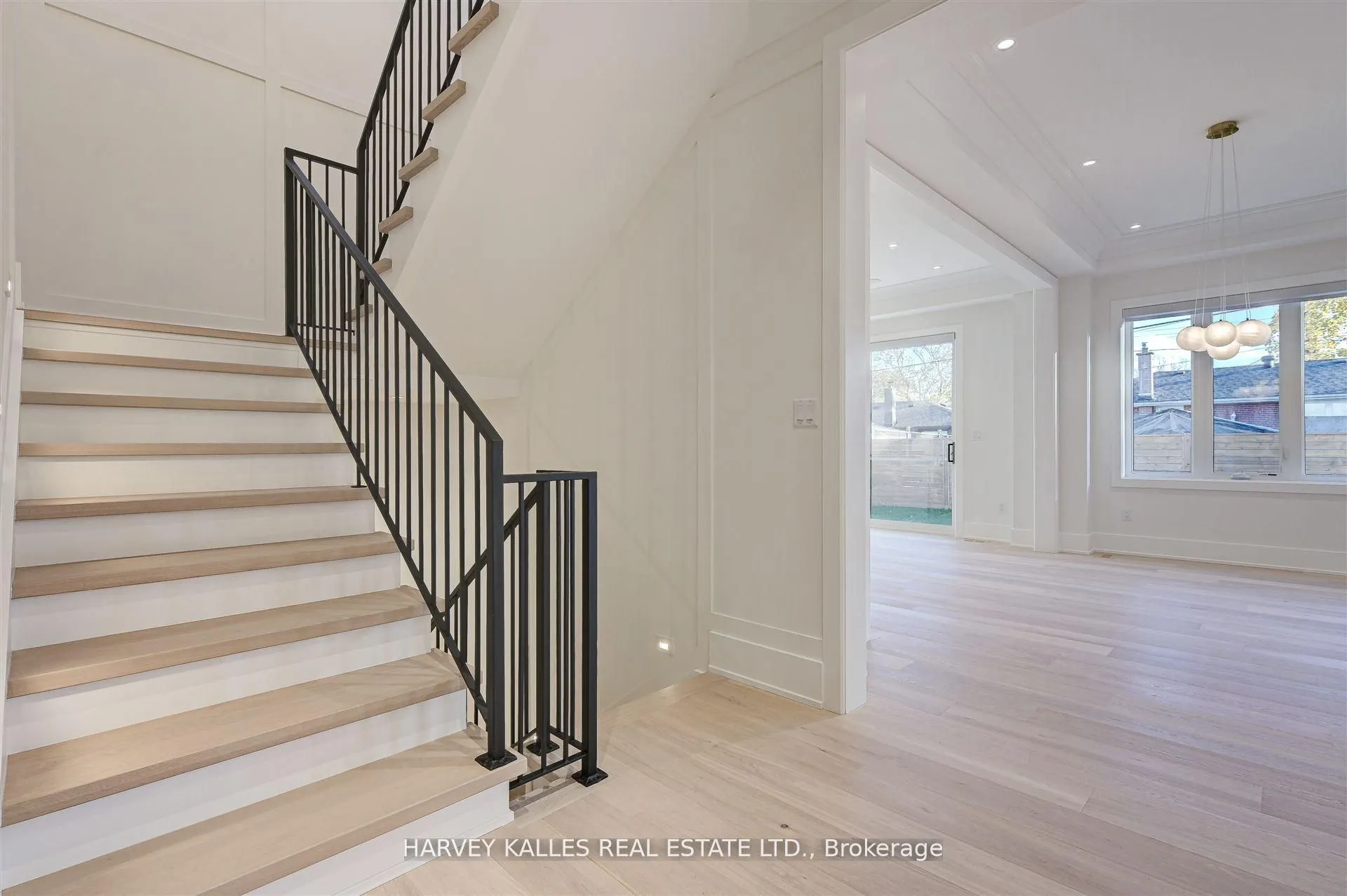 15 Drury Lane