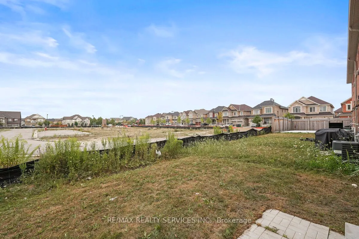 9 Phyllis Drive