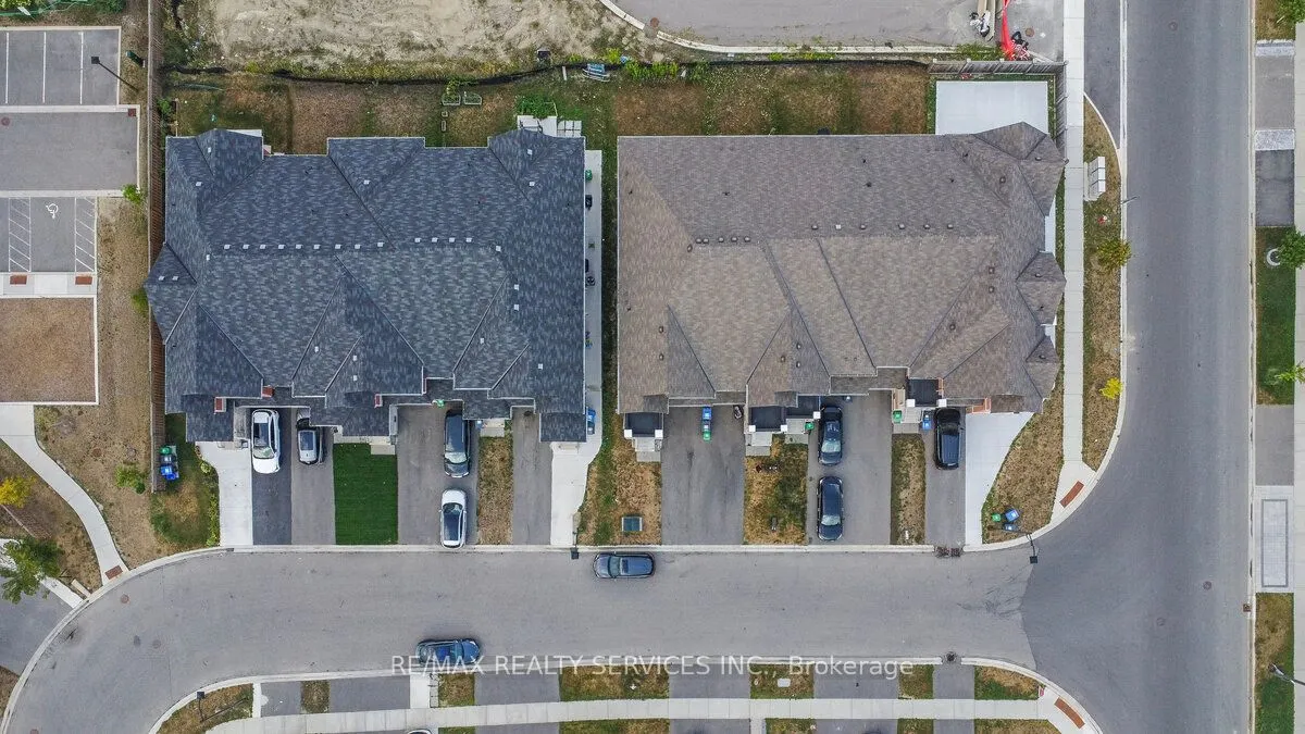 9 Phyllis Drive