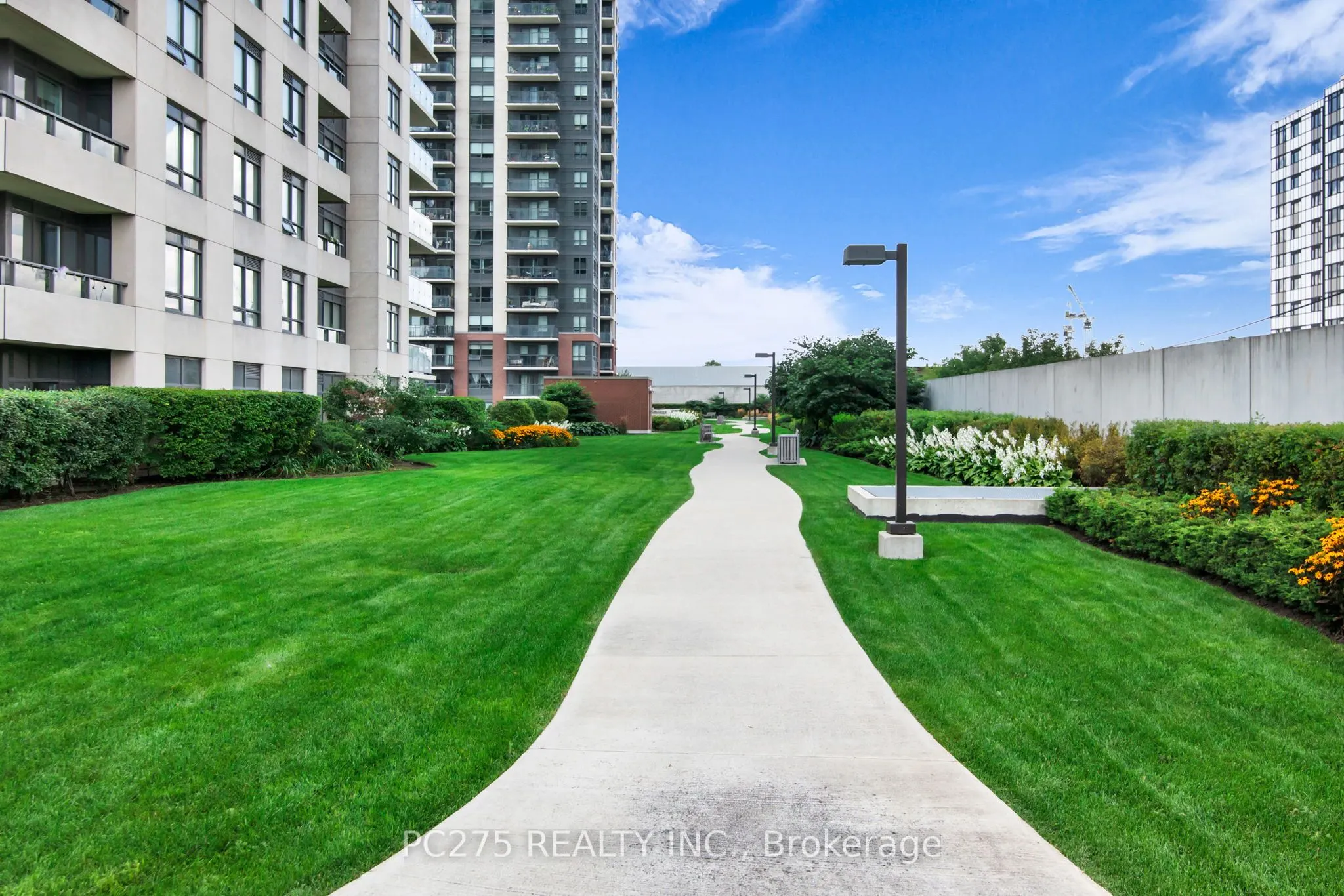 1410 Dupont Street, #2708