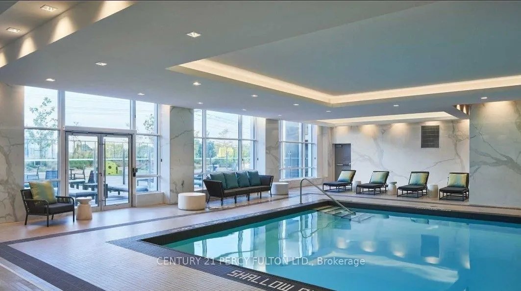 9 Mabelle Avenue, #924