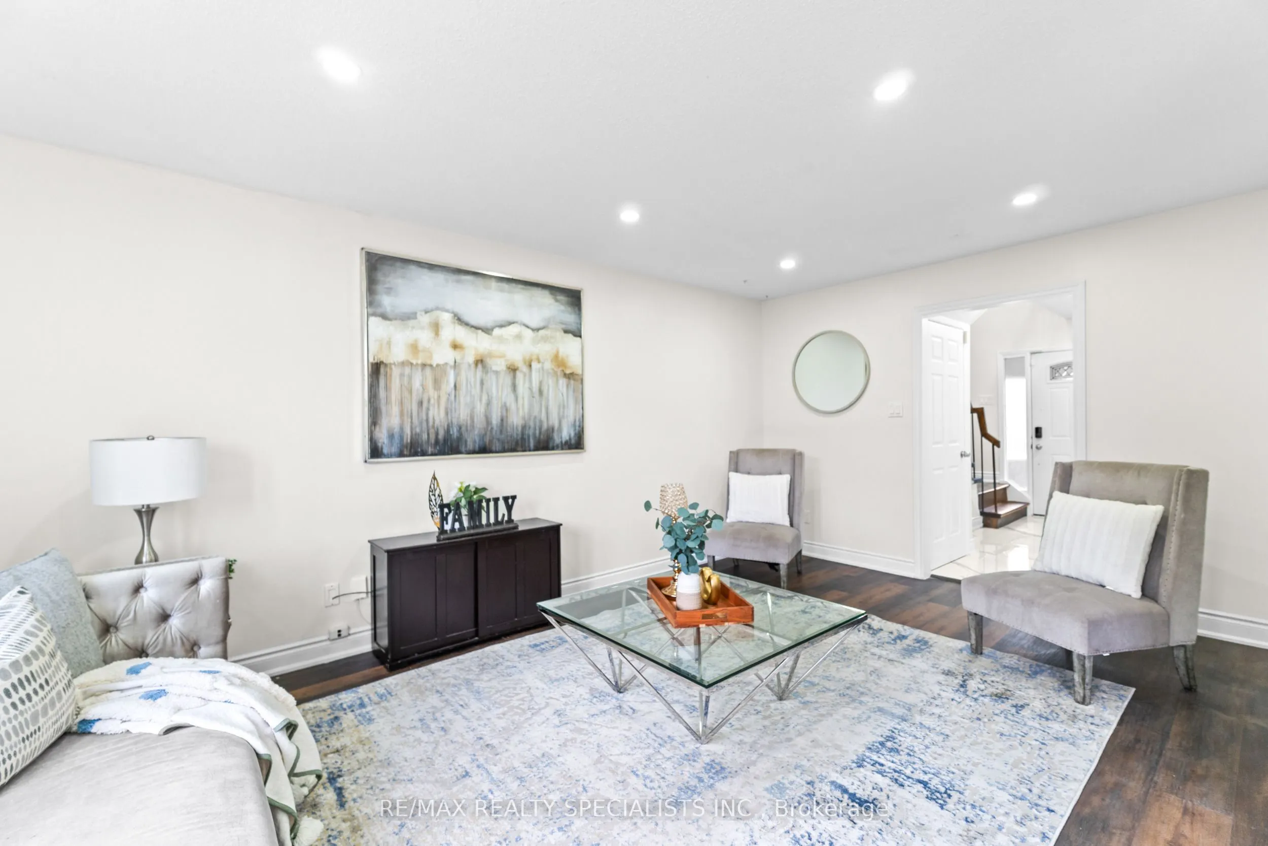 75 Winterfold Drive