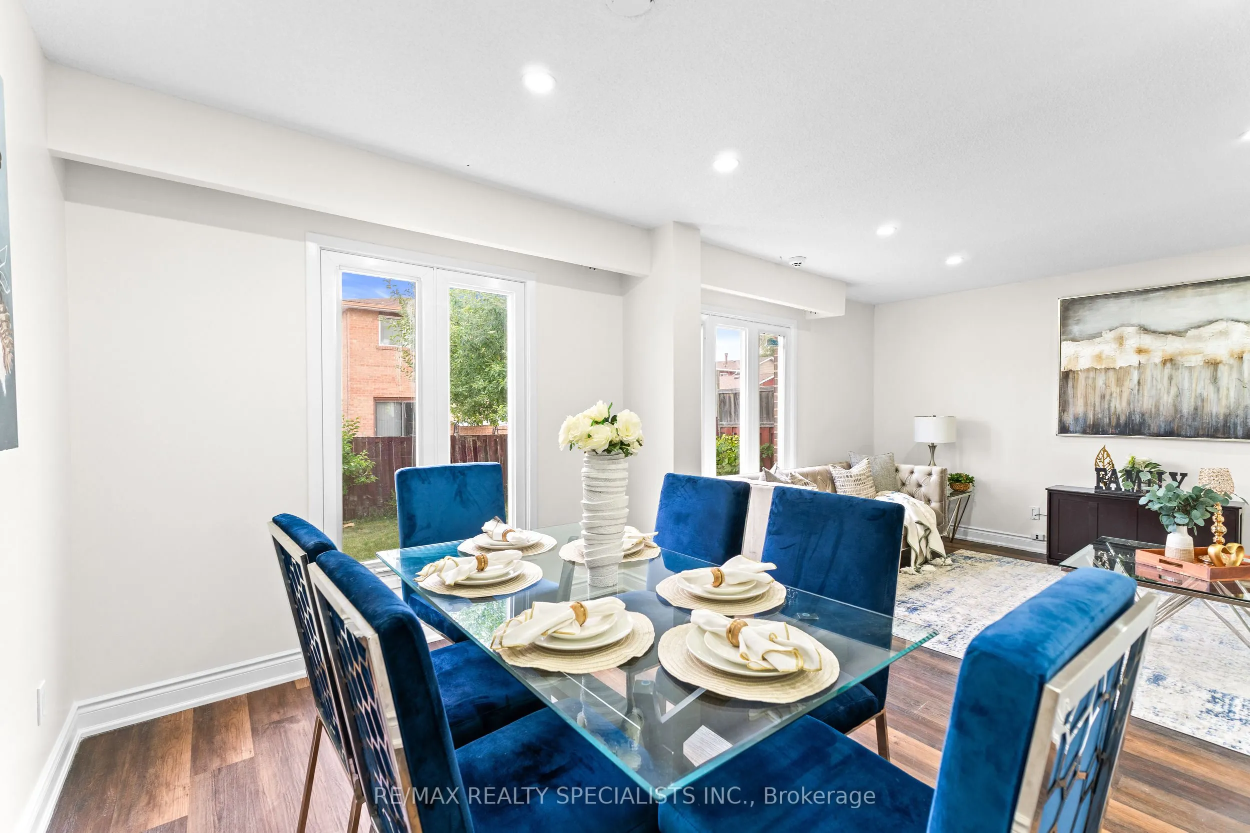 75 Winterfold Drive