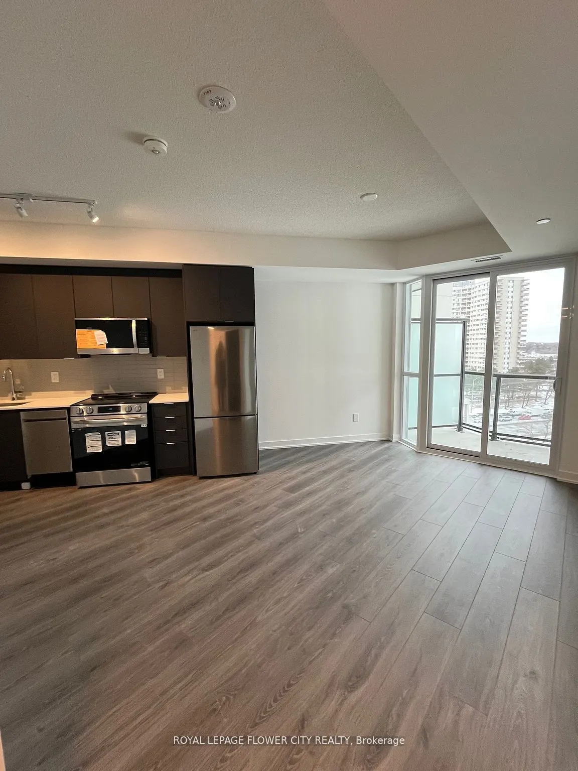 225 Malta Avenue, #1001