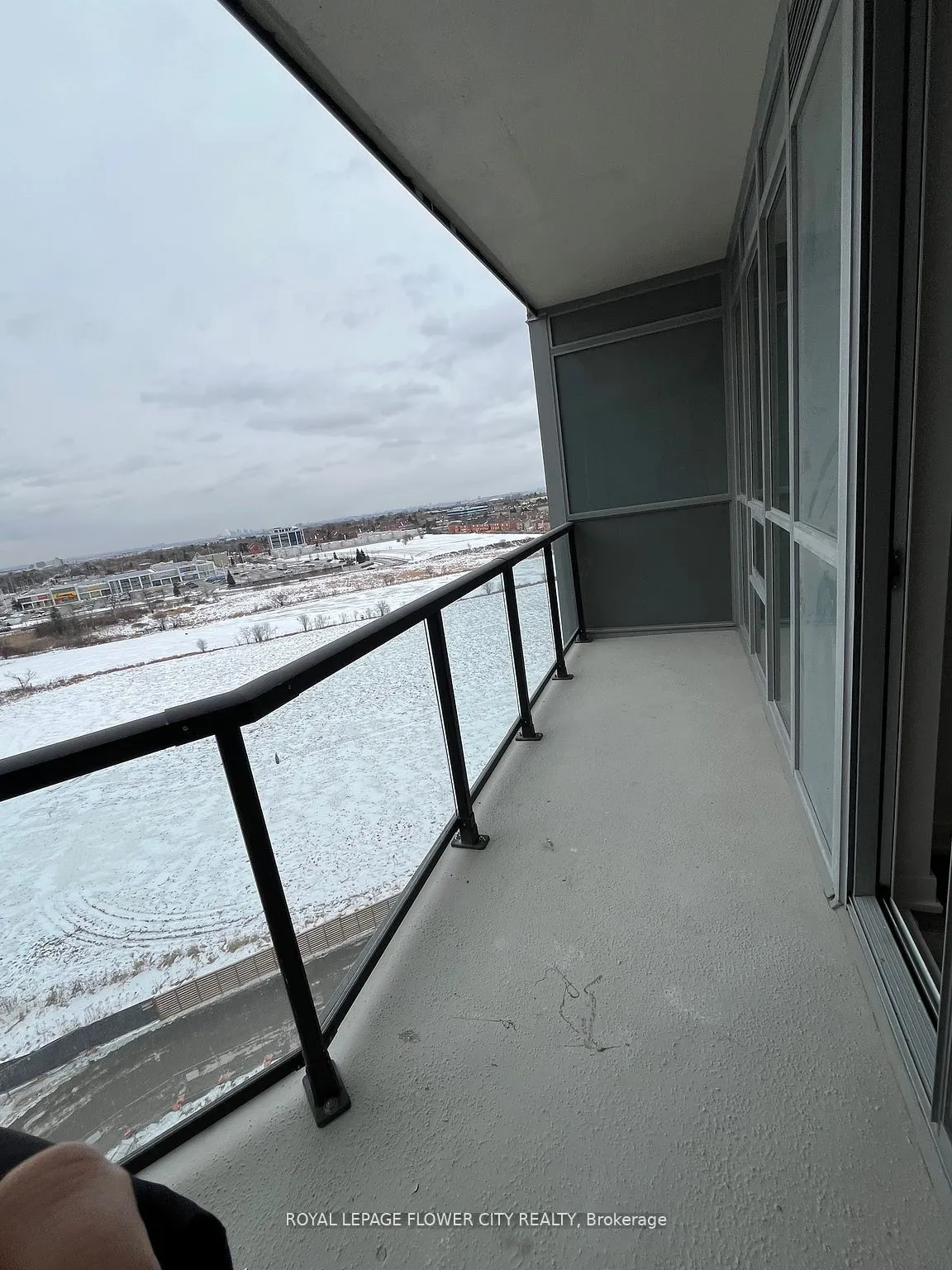 225 Malta Avenue, #1001