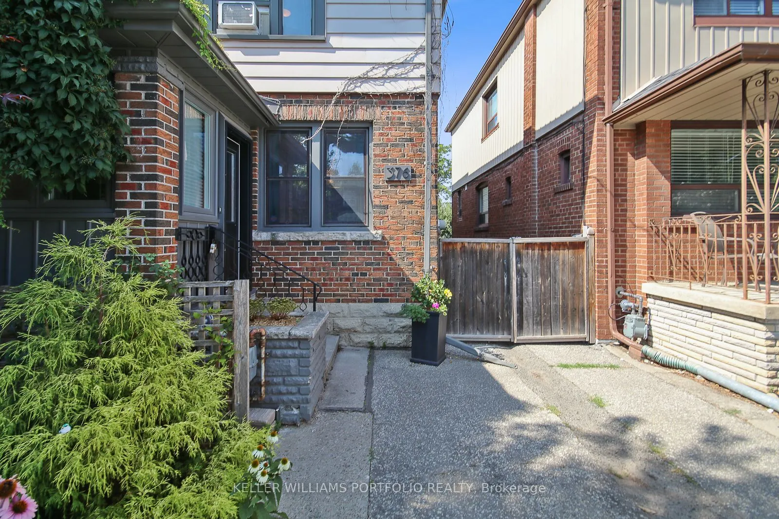 376 St Johns Road