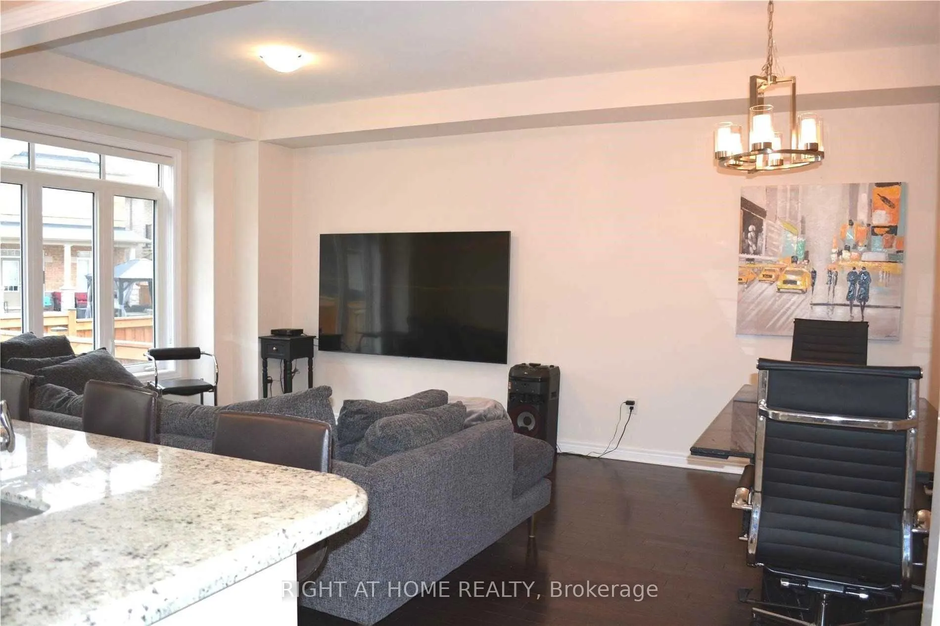 3315 Jacob Way