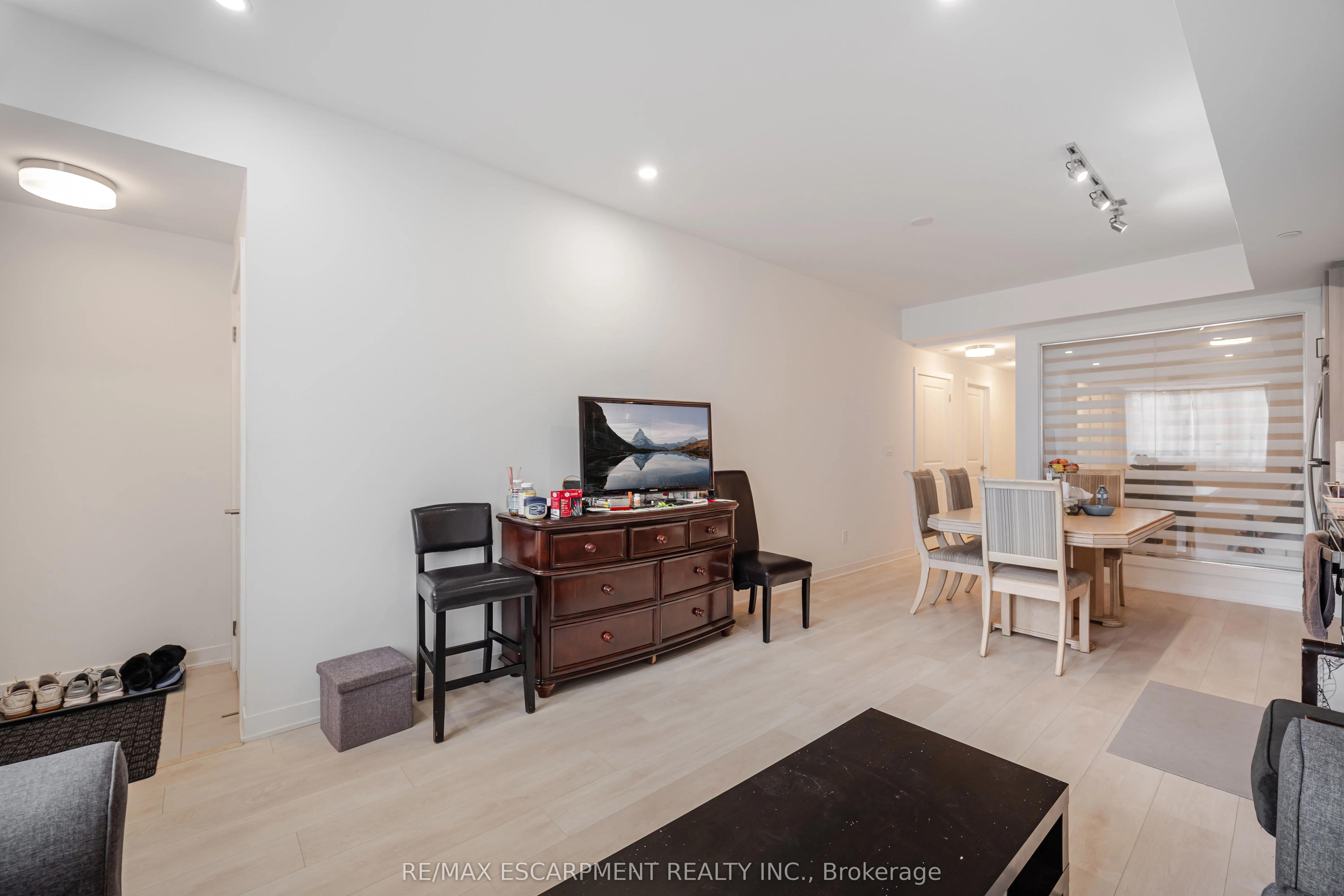 4035 Hickory Drive, #22