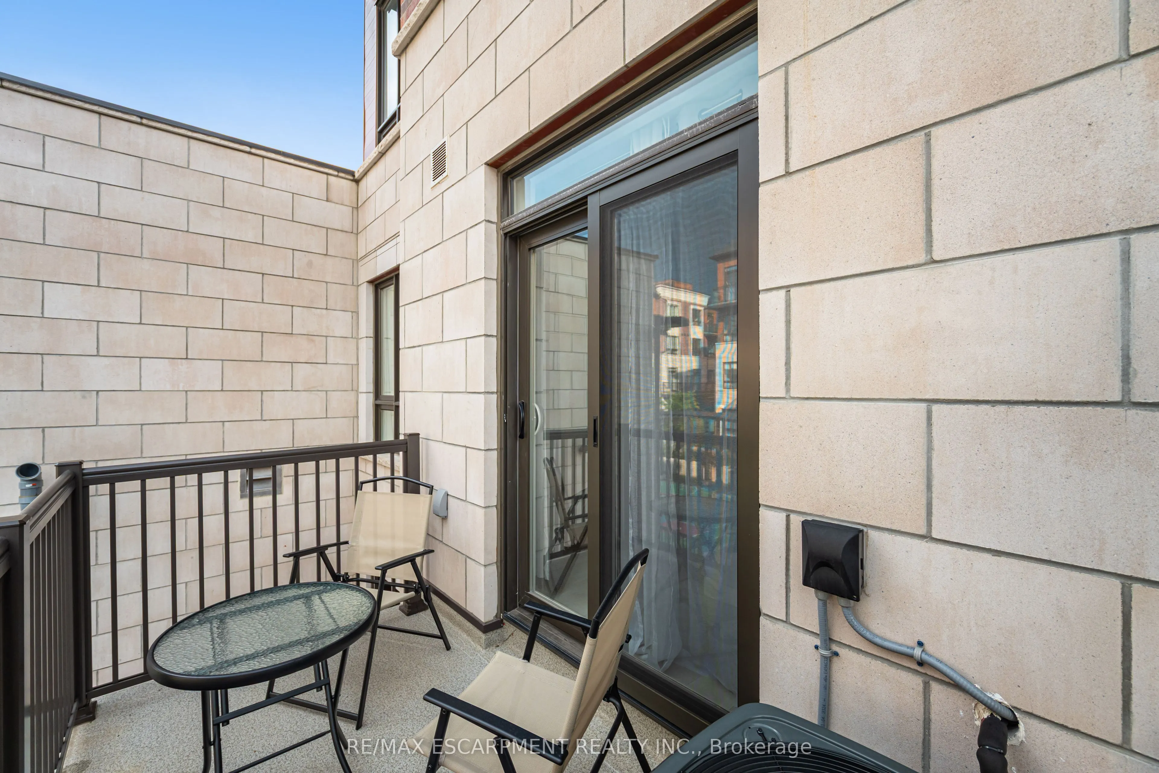 4035 Hickory Drive, #22