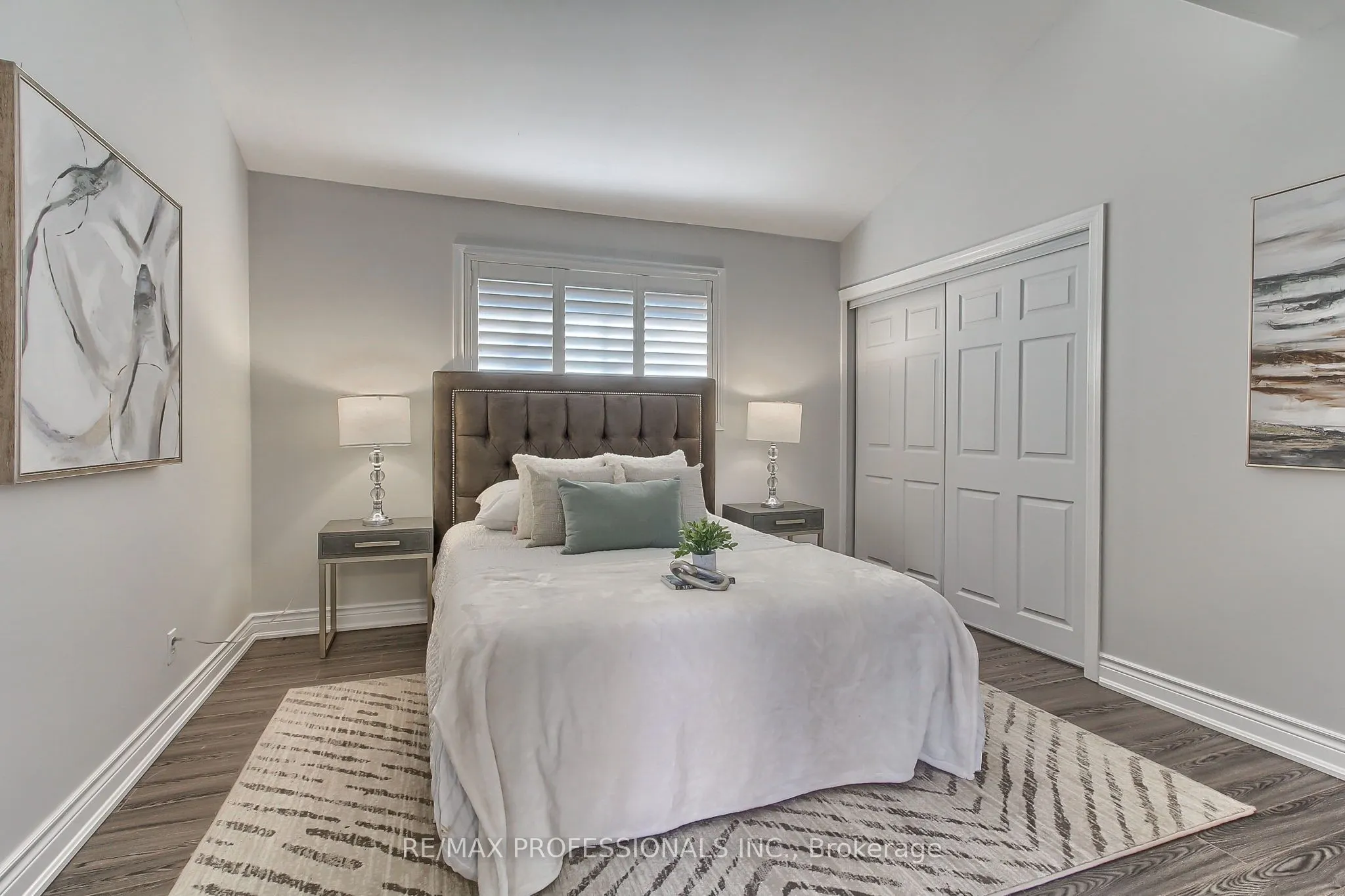 425 Canterbury Crescent