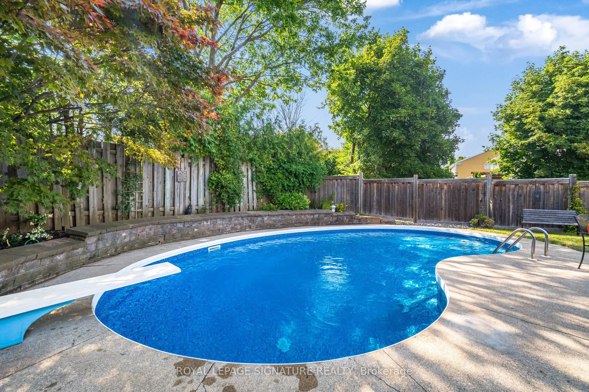 4204 Wheelwright Crescent