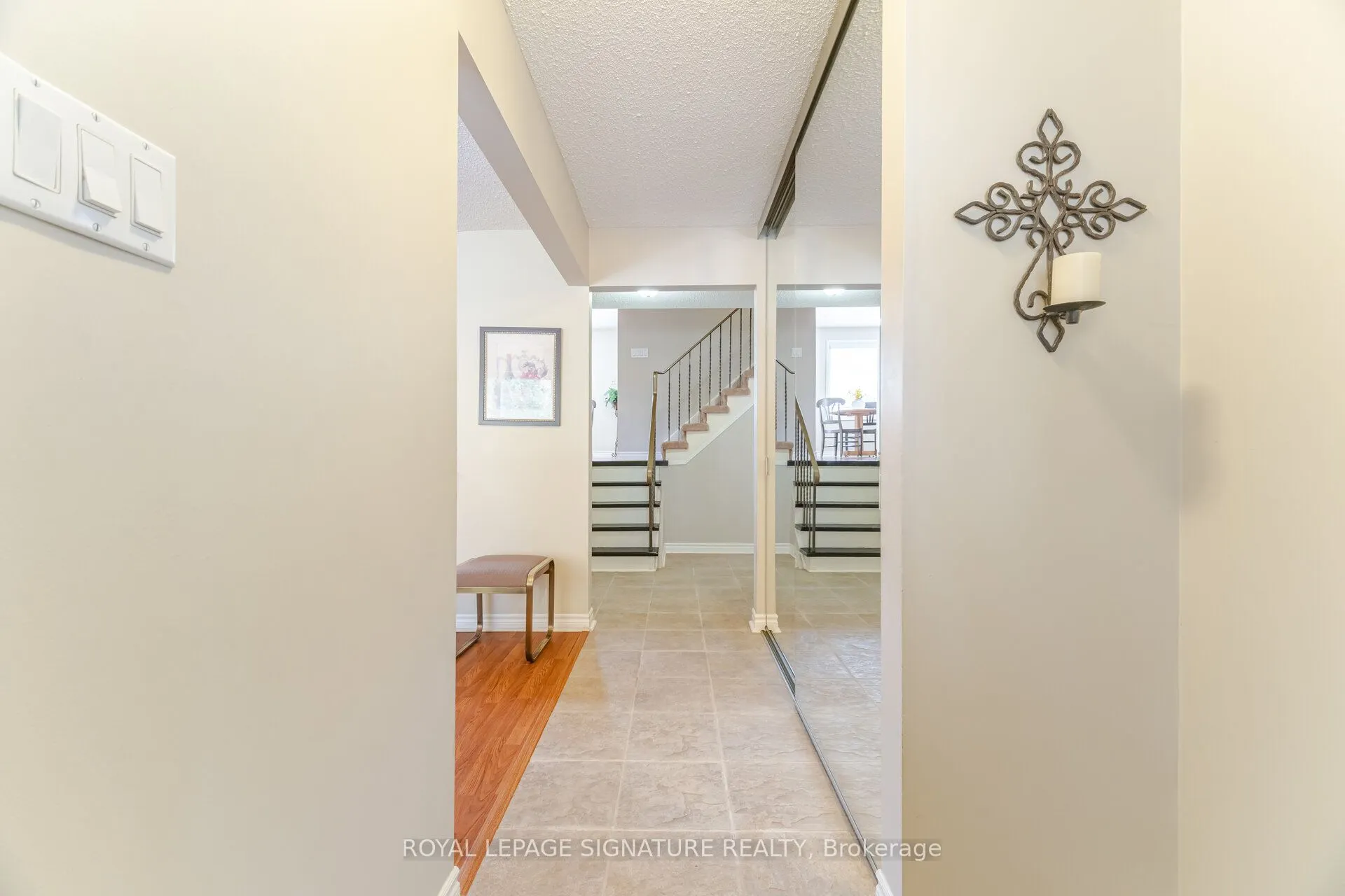 4204 Wheelwright Crescent