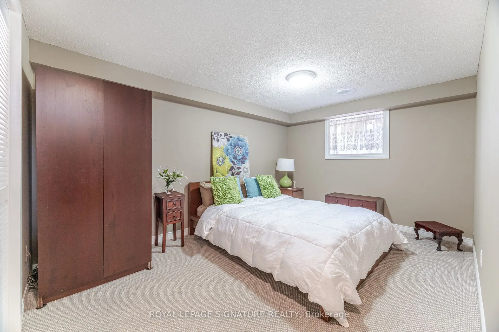 4204 Wheelwright Crescent