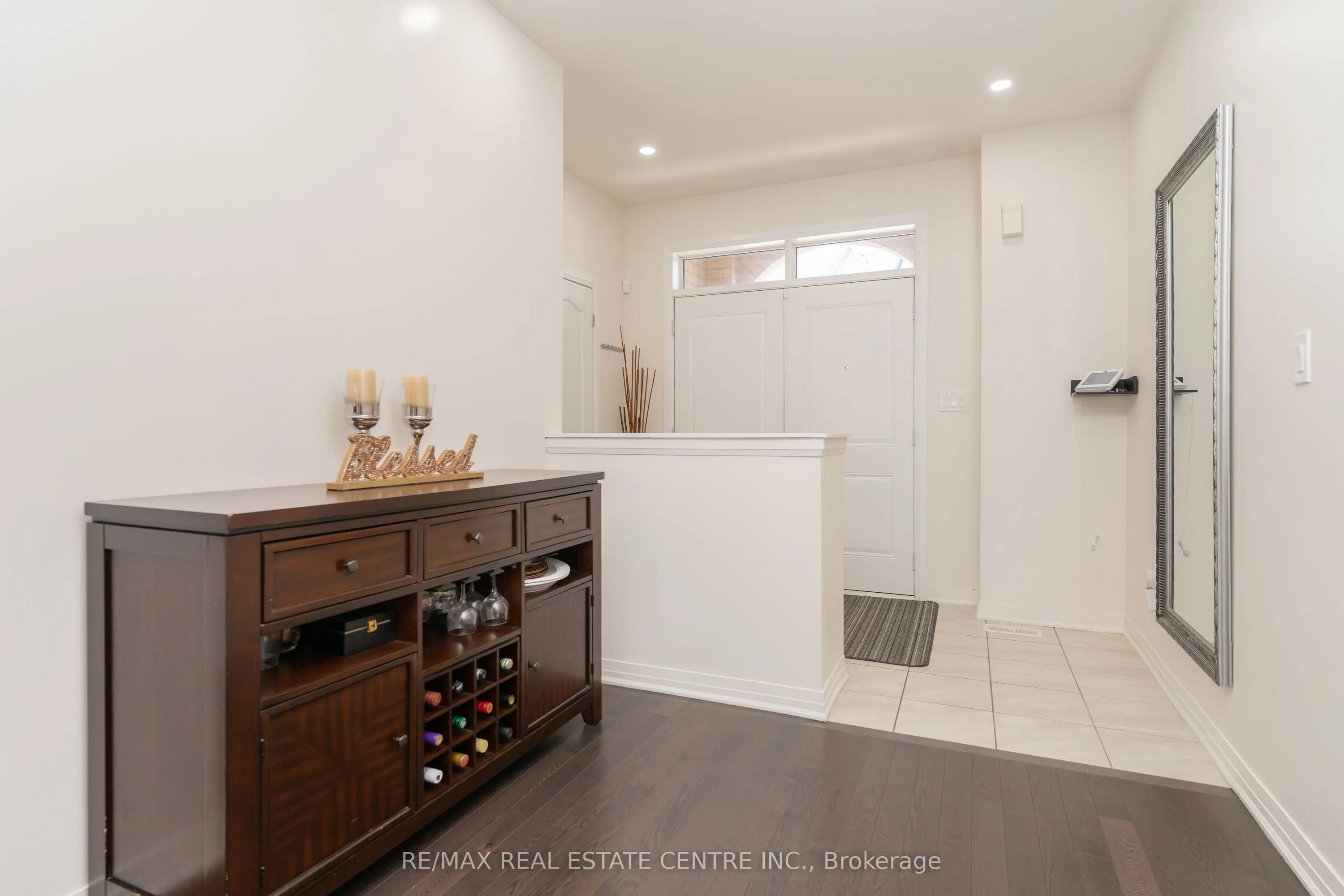 10 Drew Brown Boulevard