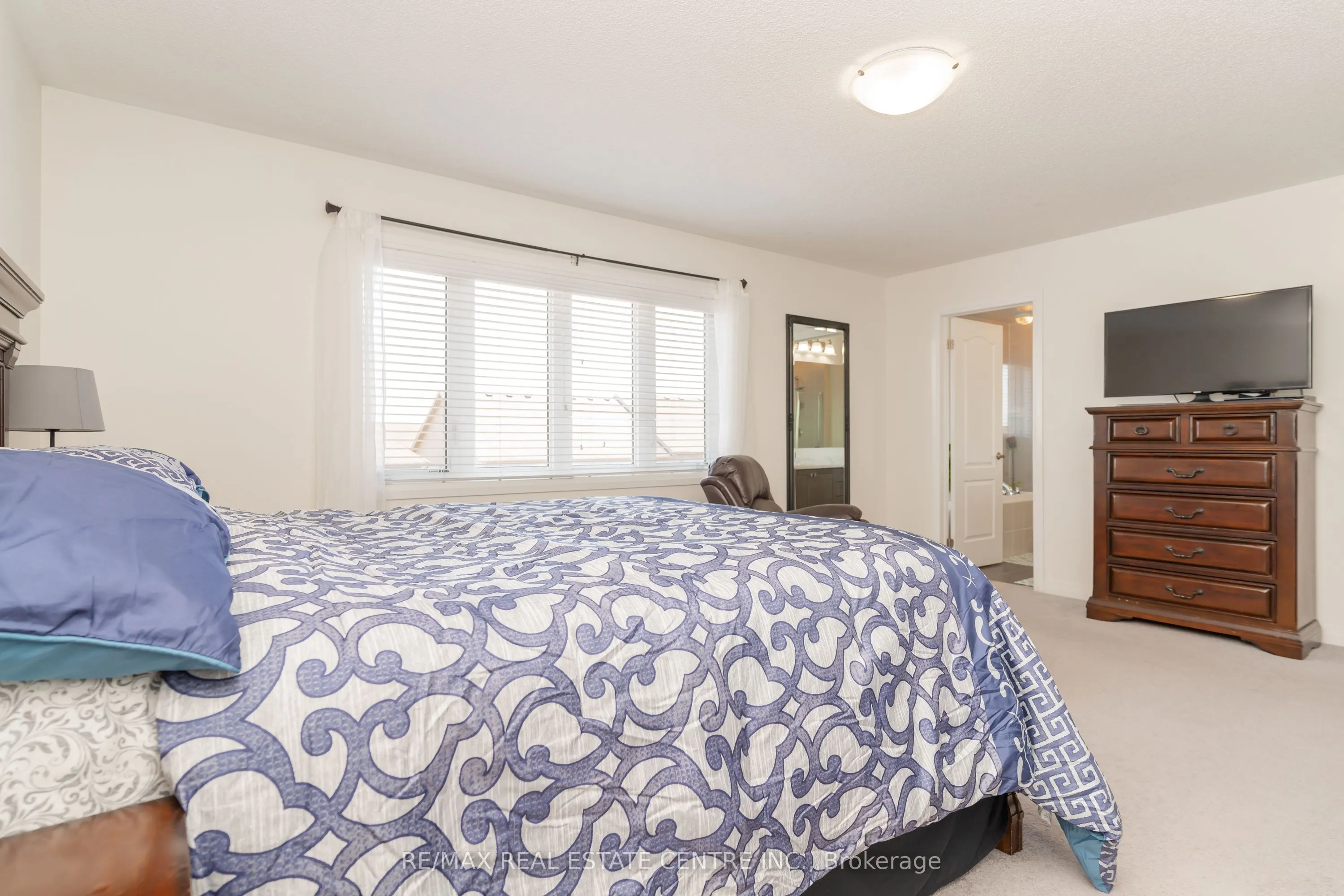 10 Drew Brown Boulevard