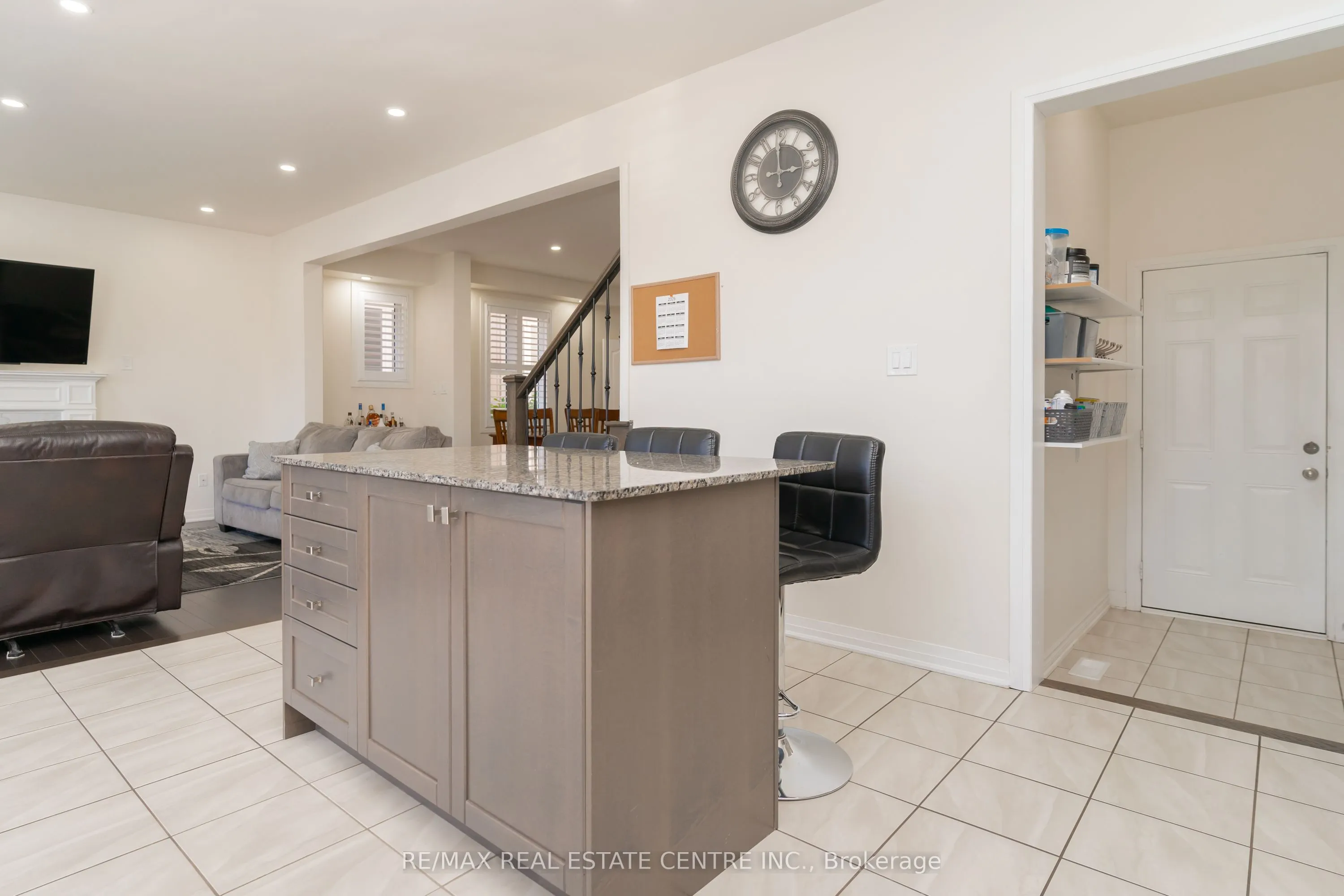 10 Drew Brown Boulevard