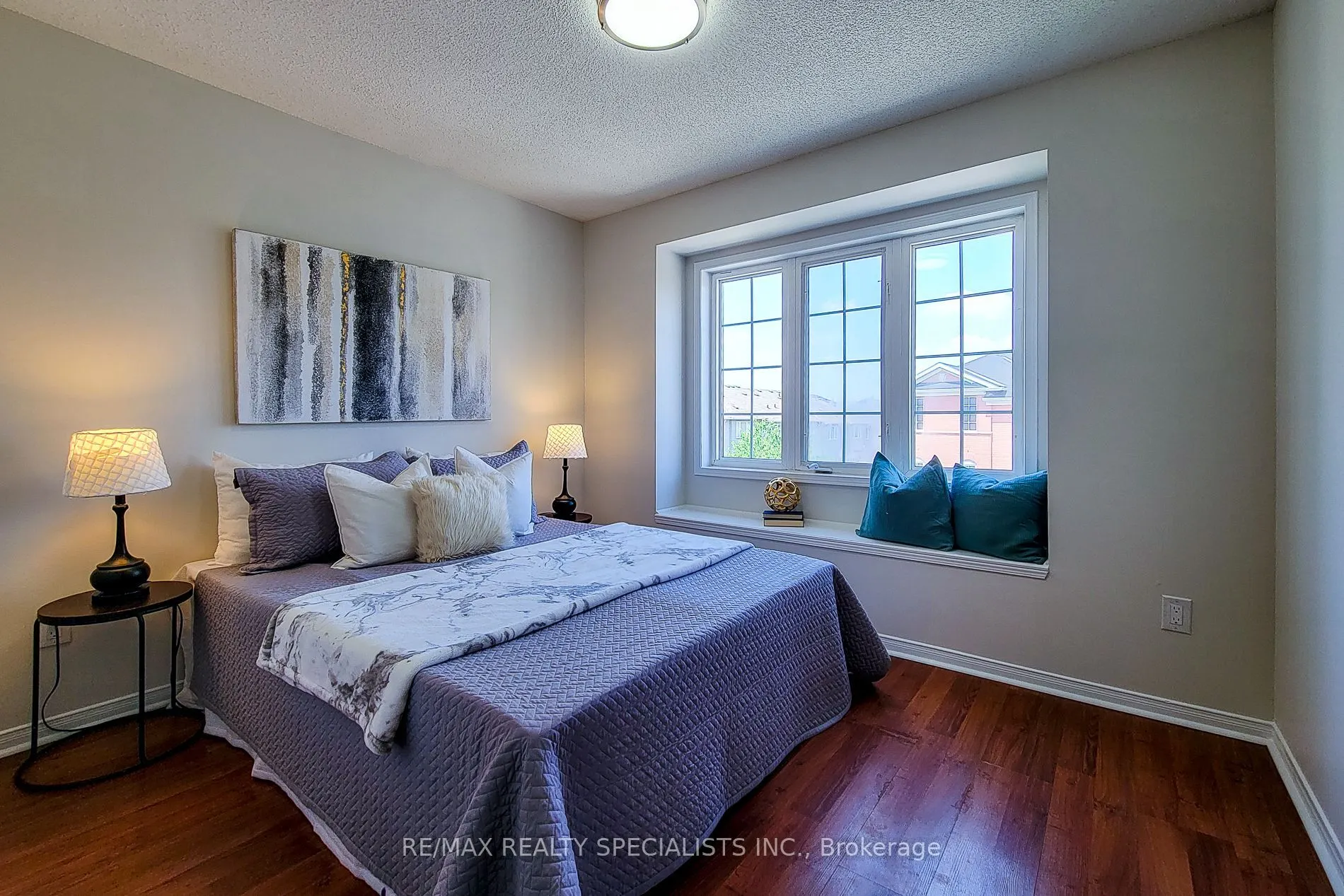 3434 REDPATH Circle