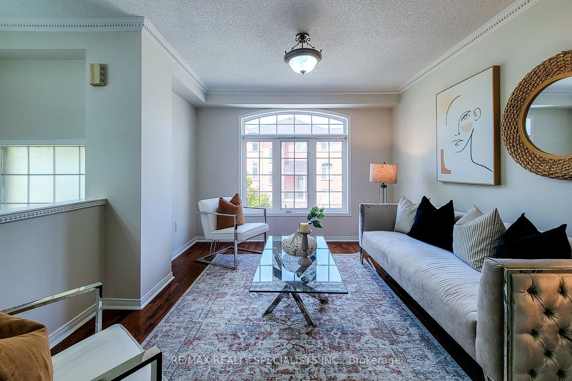 3434 REDPATH Circle