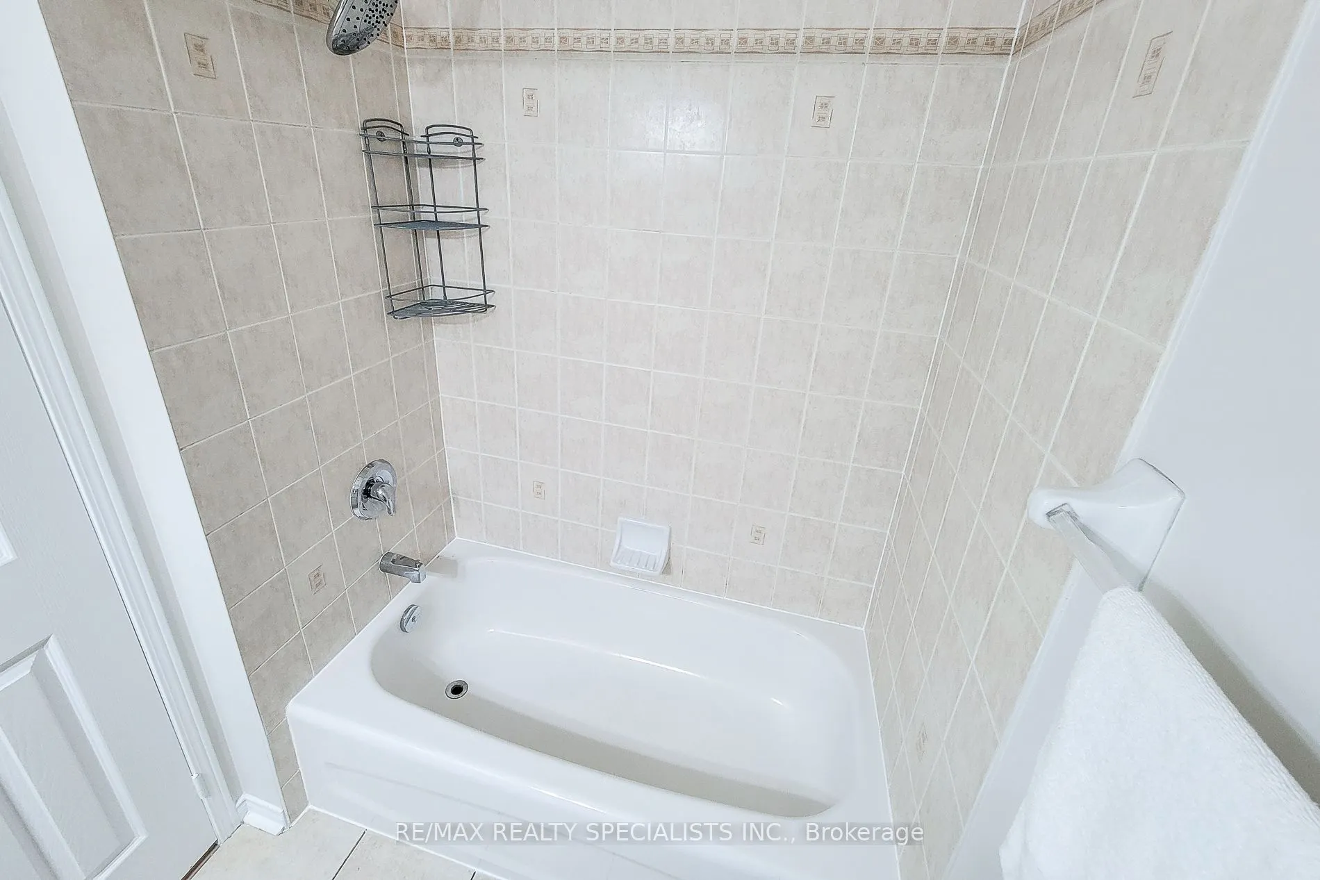 3434 REDPATH Circle