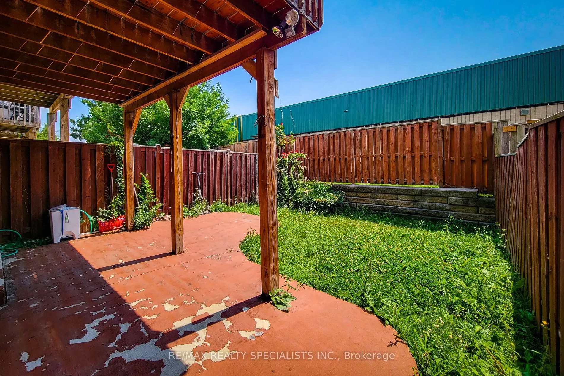3434 REDPATH Circle