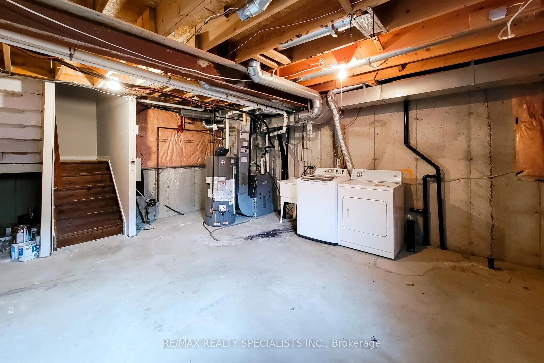 3434 REDPATH Circle