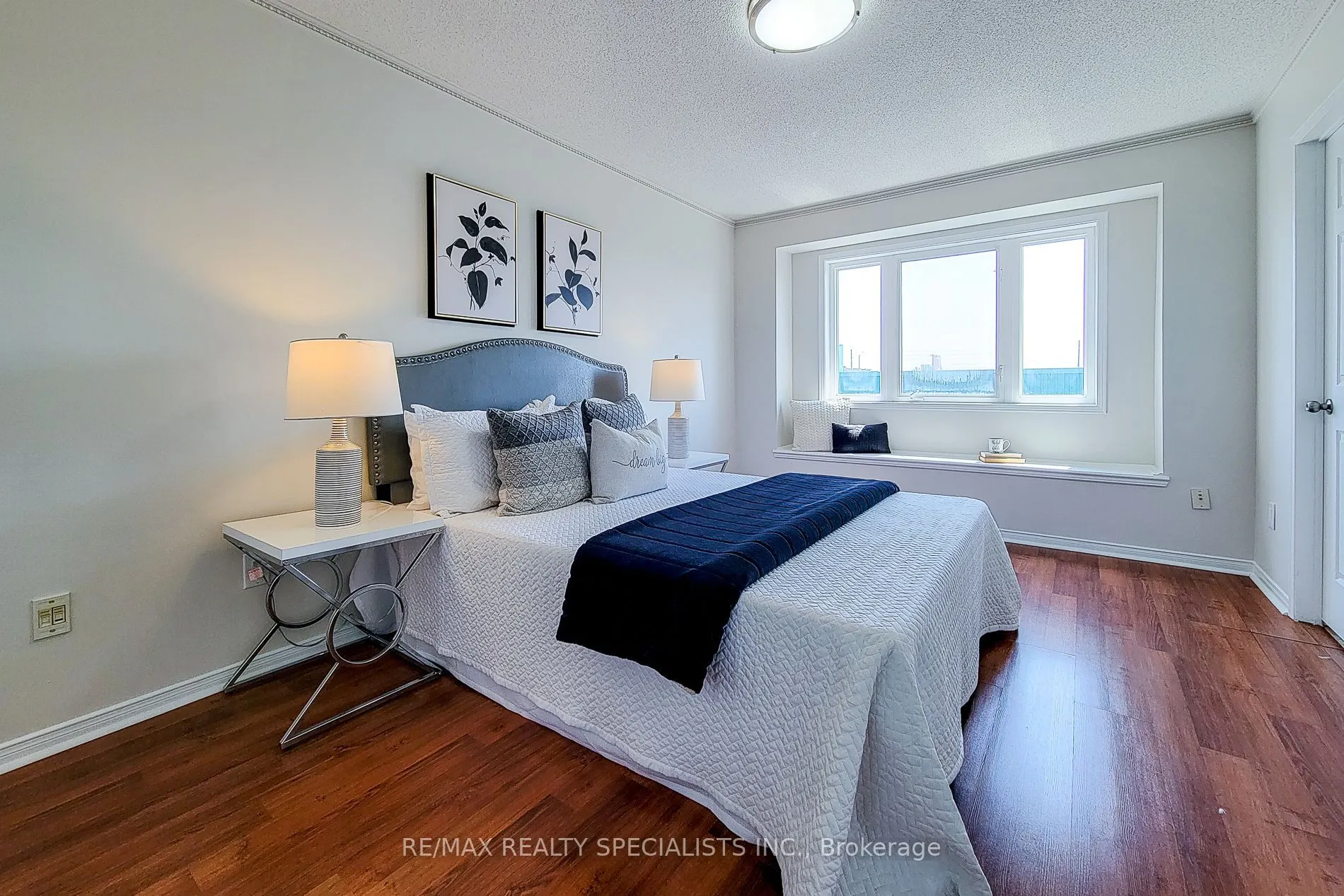 3434 REDPATH Circle