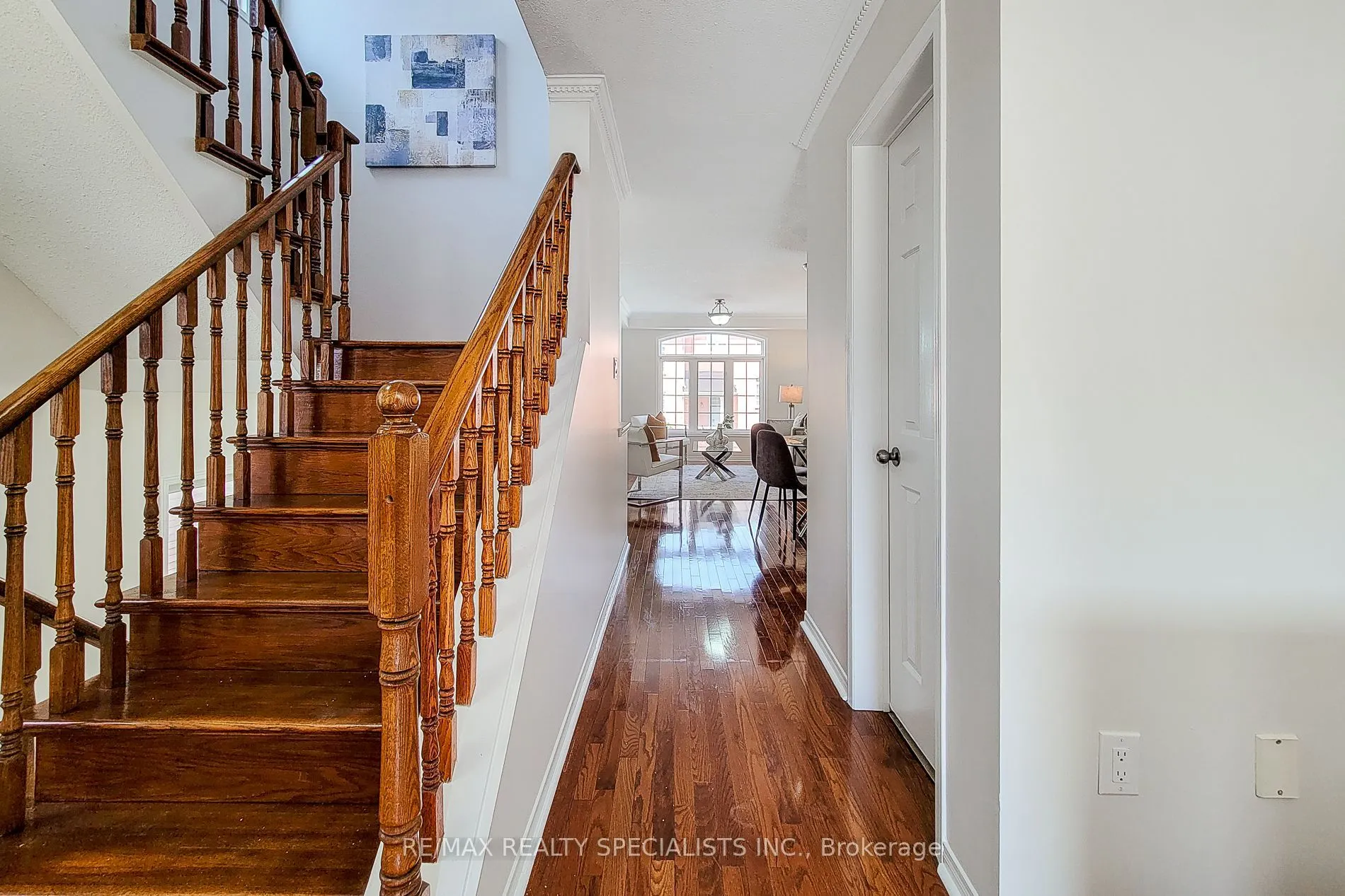 3434 REDPATH Circle