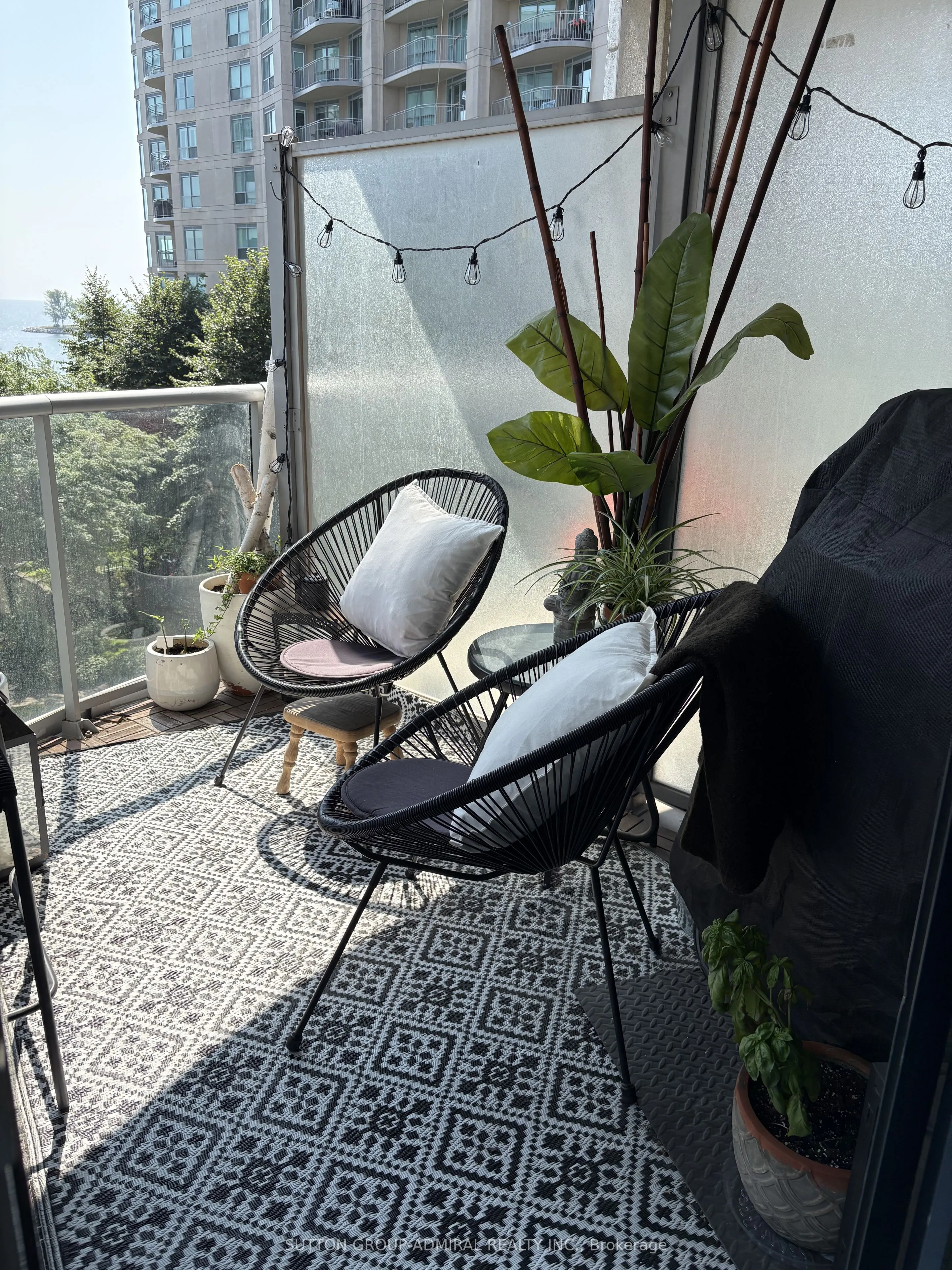 2087 Lakeshore Boulevard, #503
