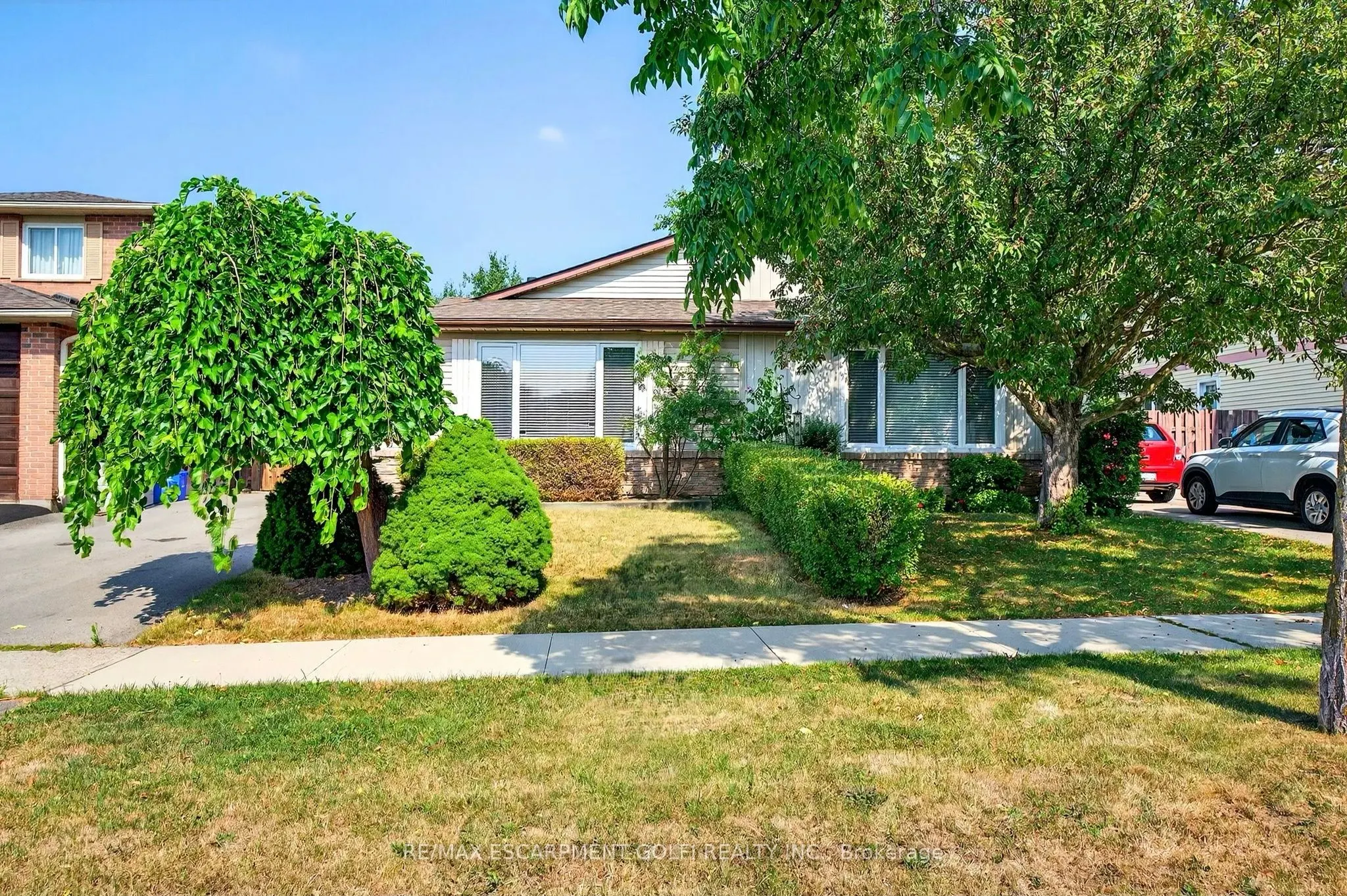 2221 MANCHESTER Drive