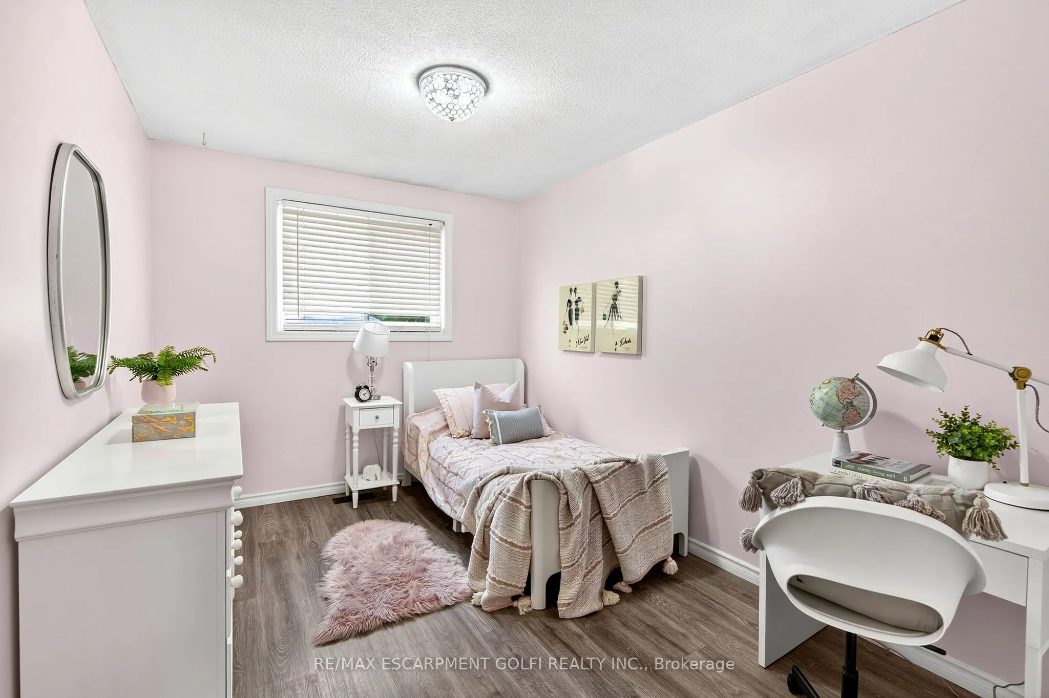 2221 MANCHESTER Drive