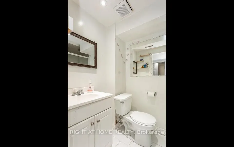 86 Clarridge Court N, #Basement