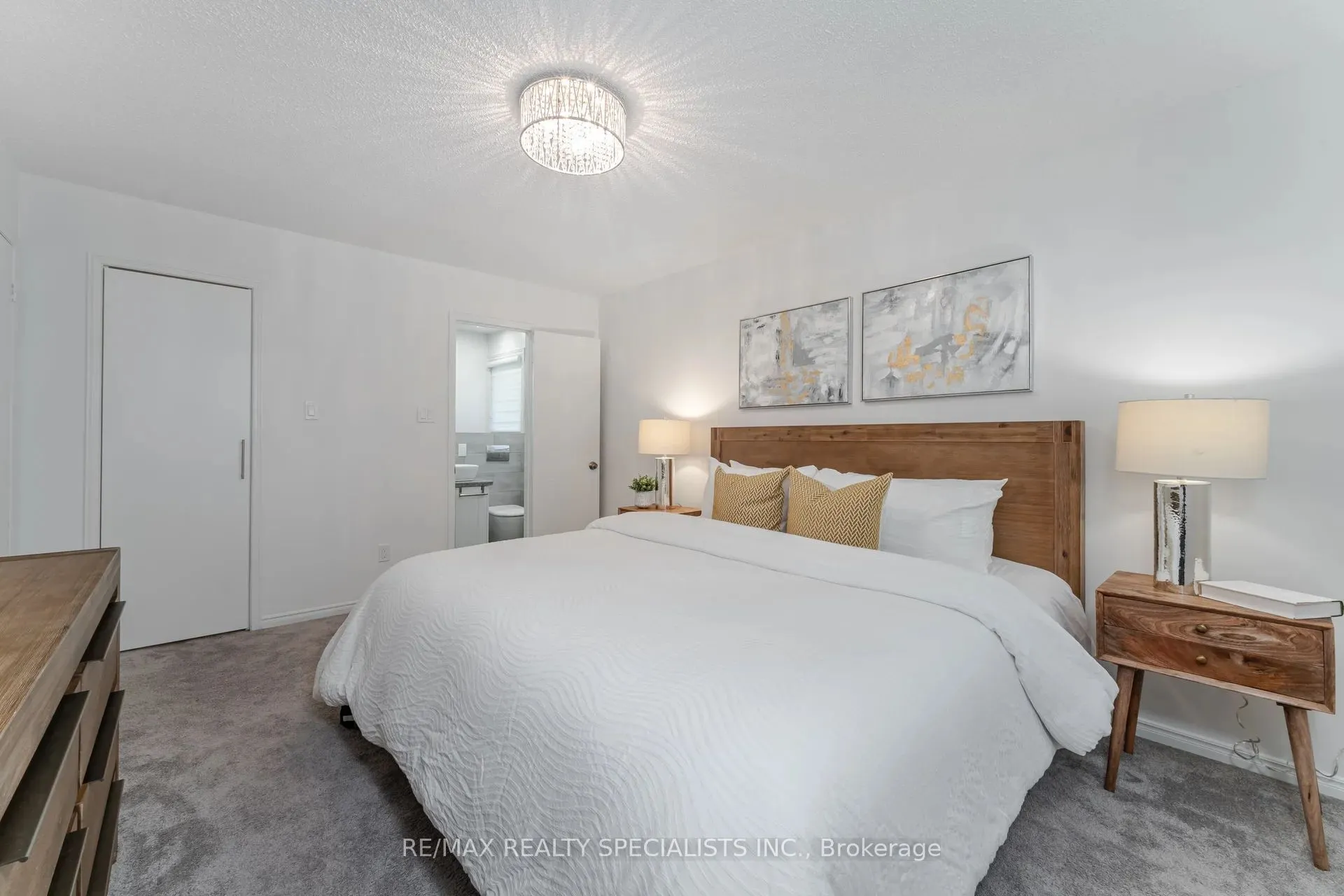 15 Valewood Drive