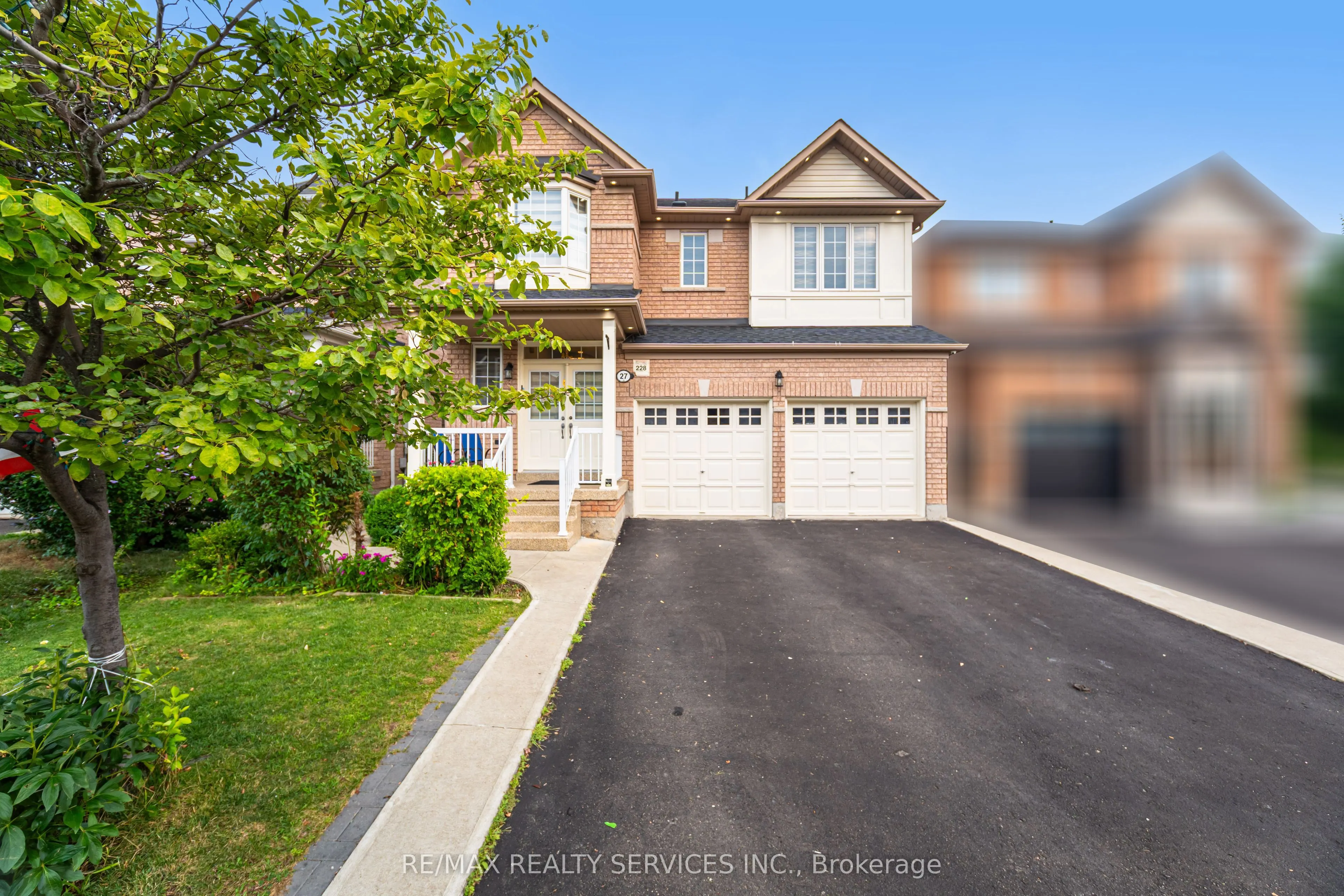 27 Hardgate Crescent