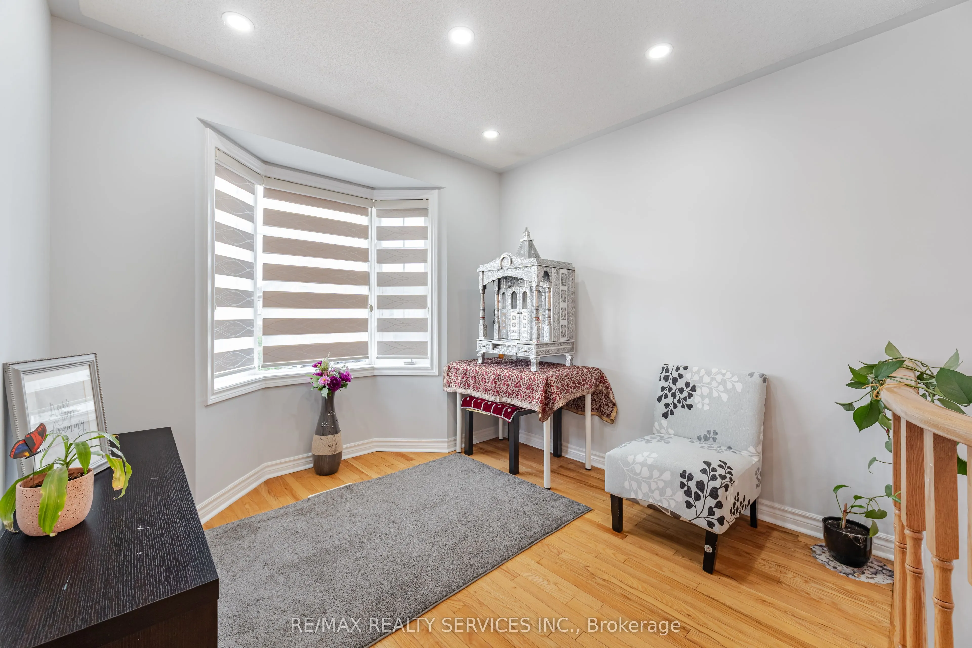27 Hardgate Crescent