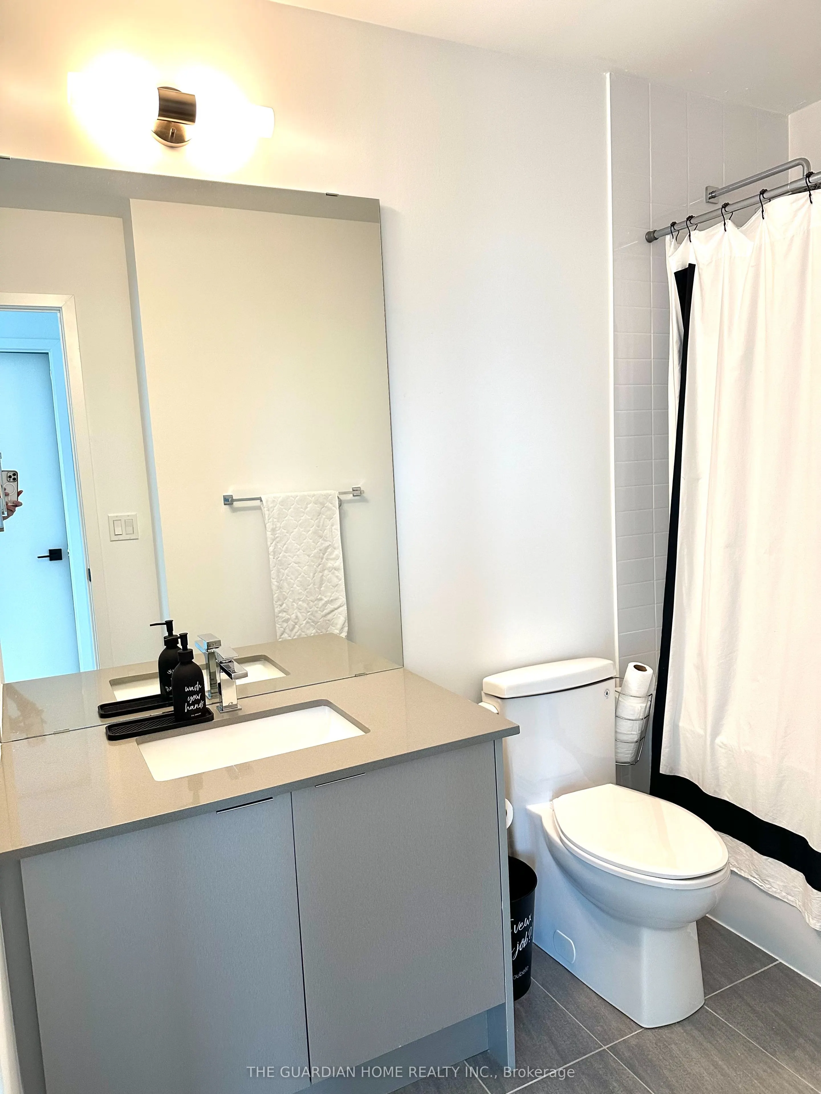 2489 Taunton Road, #817