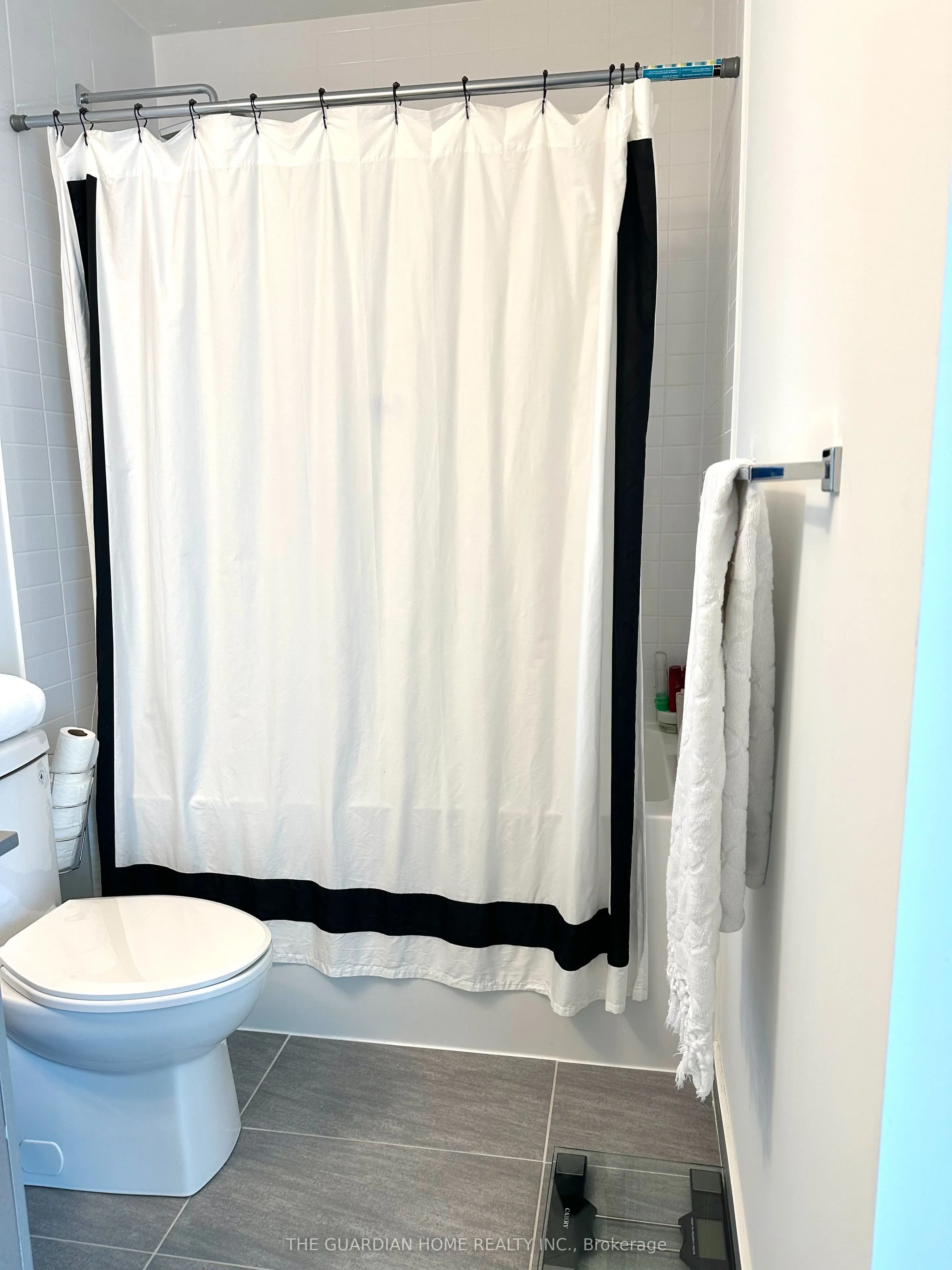 2489 Taunton Road, #817