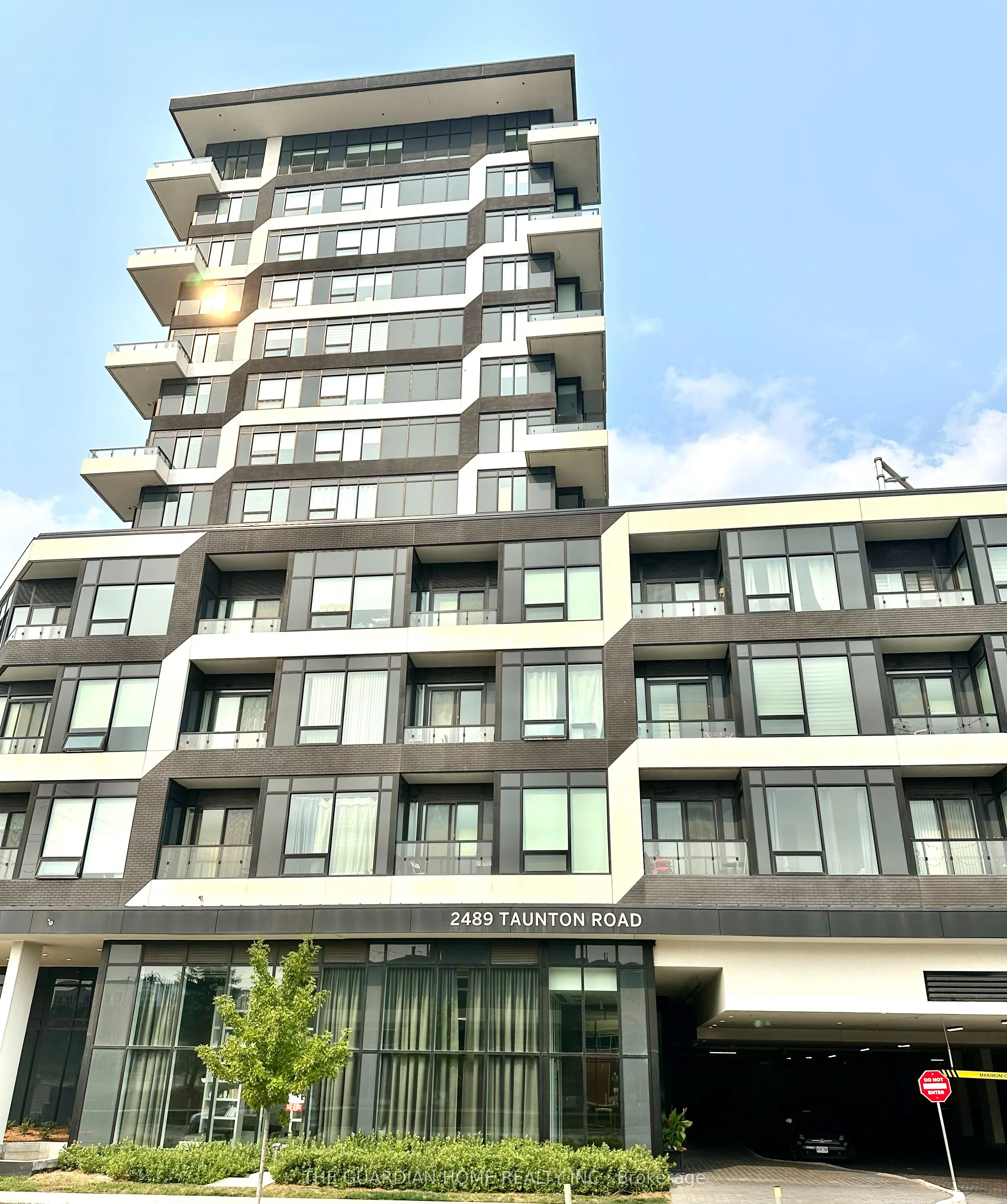 2489 Taunton Road, #817