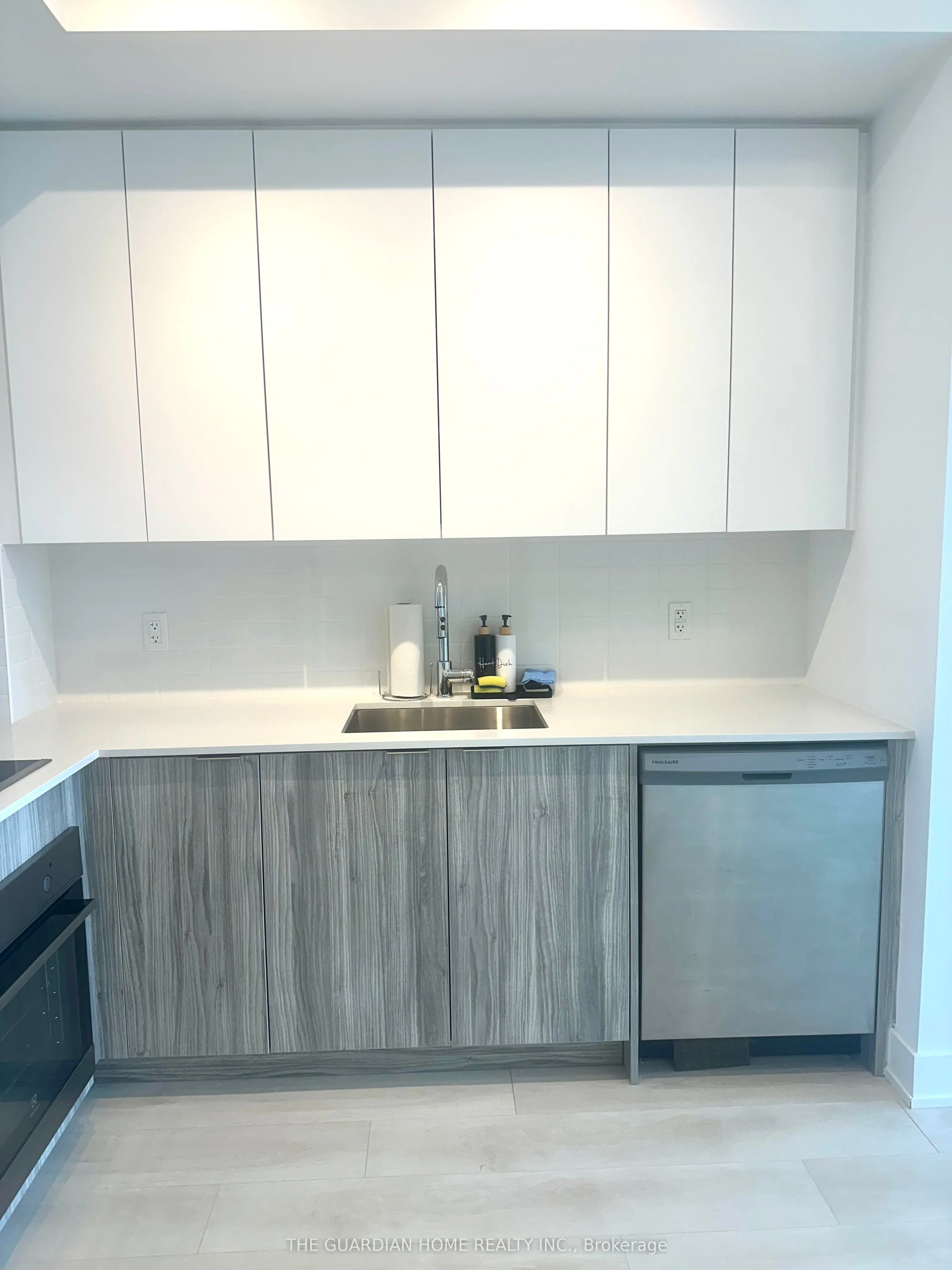 2489 Taunton Road, #817