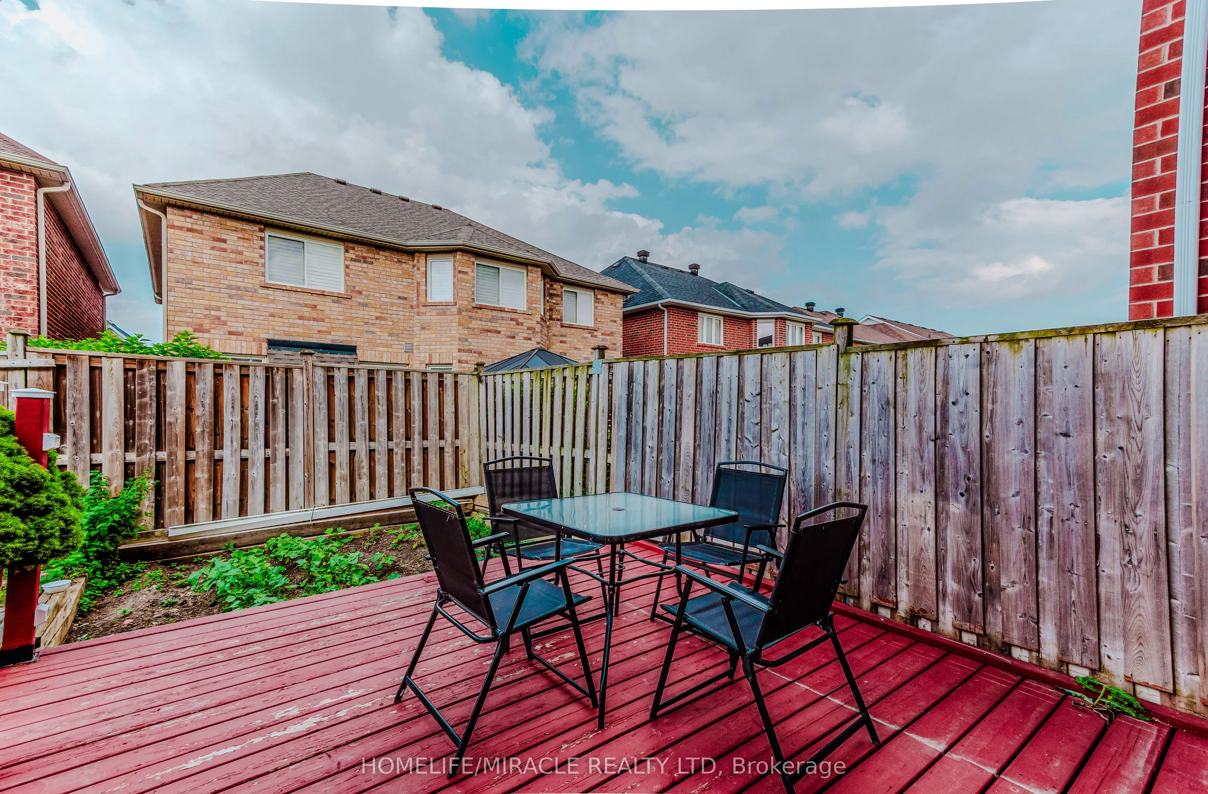 27 Silver Egret Road