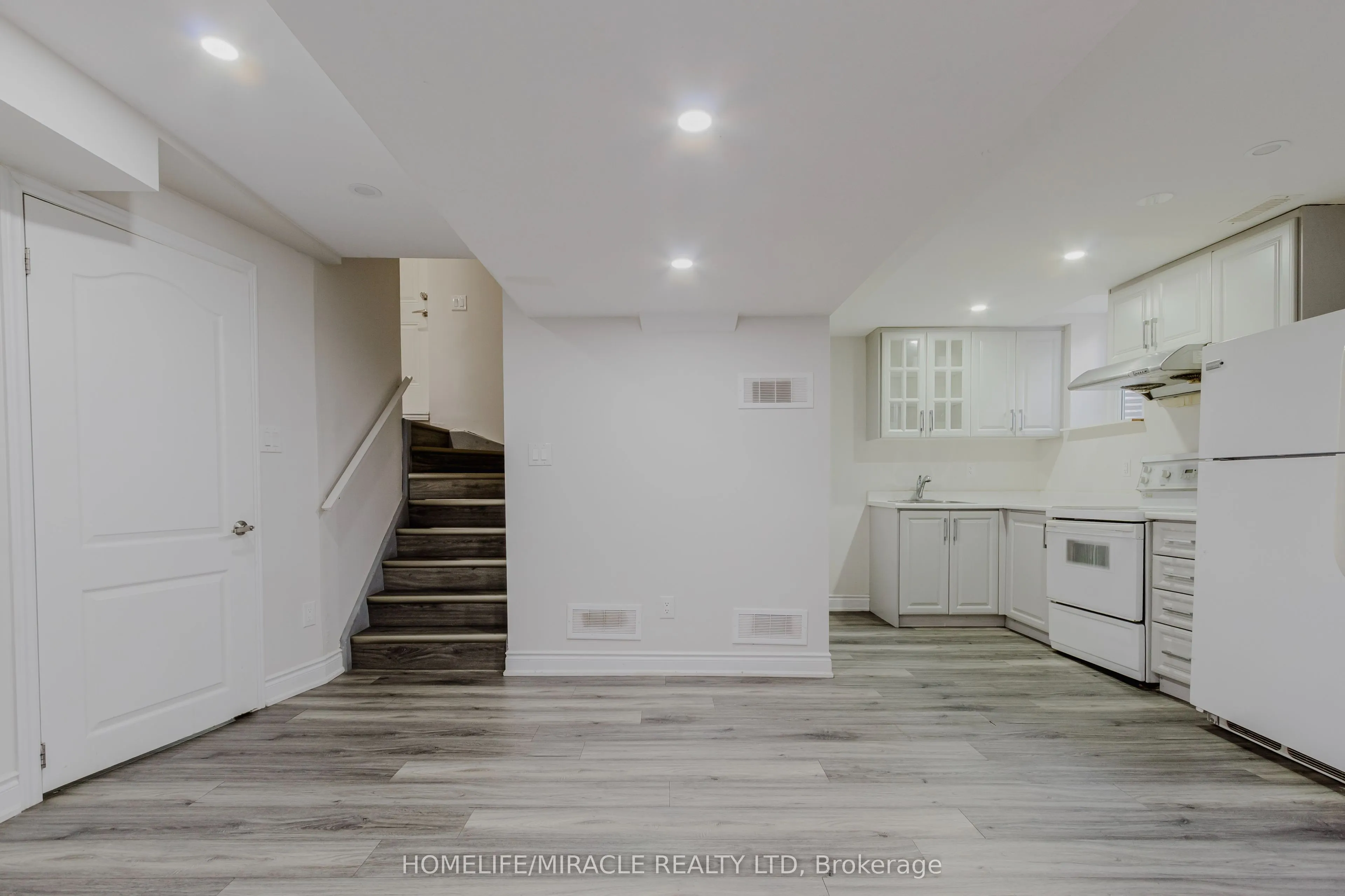 27 Silver Egret Road