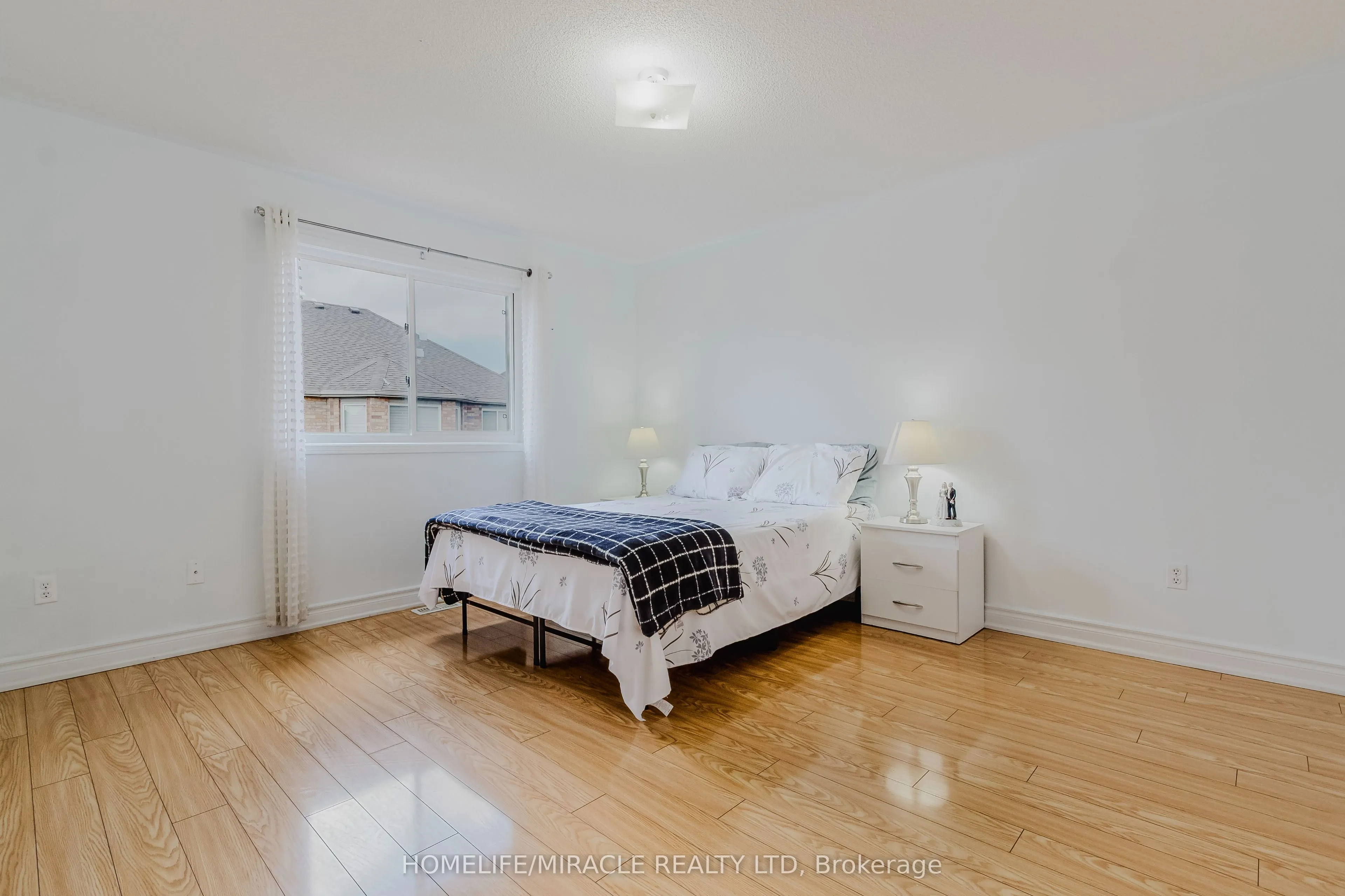 27 Silver Egret Road