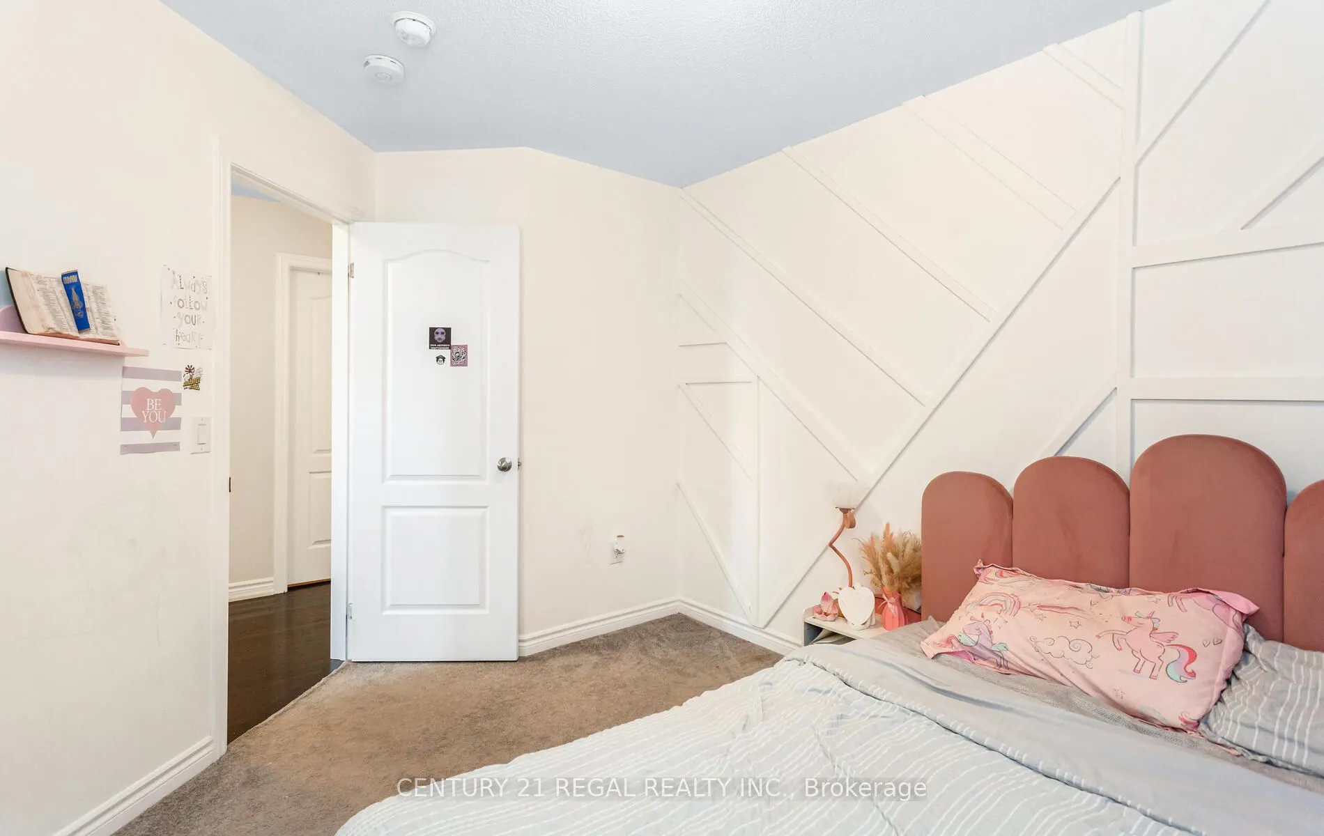 3 Glasson Lane S