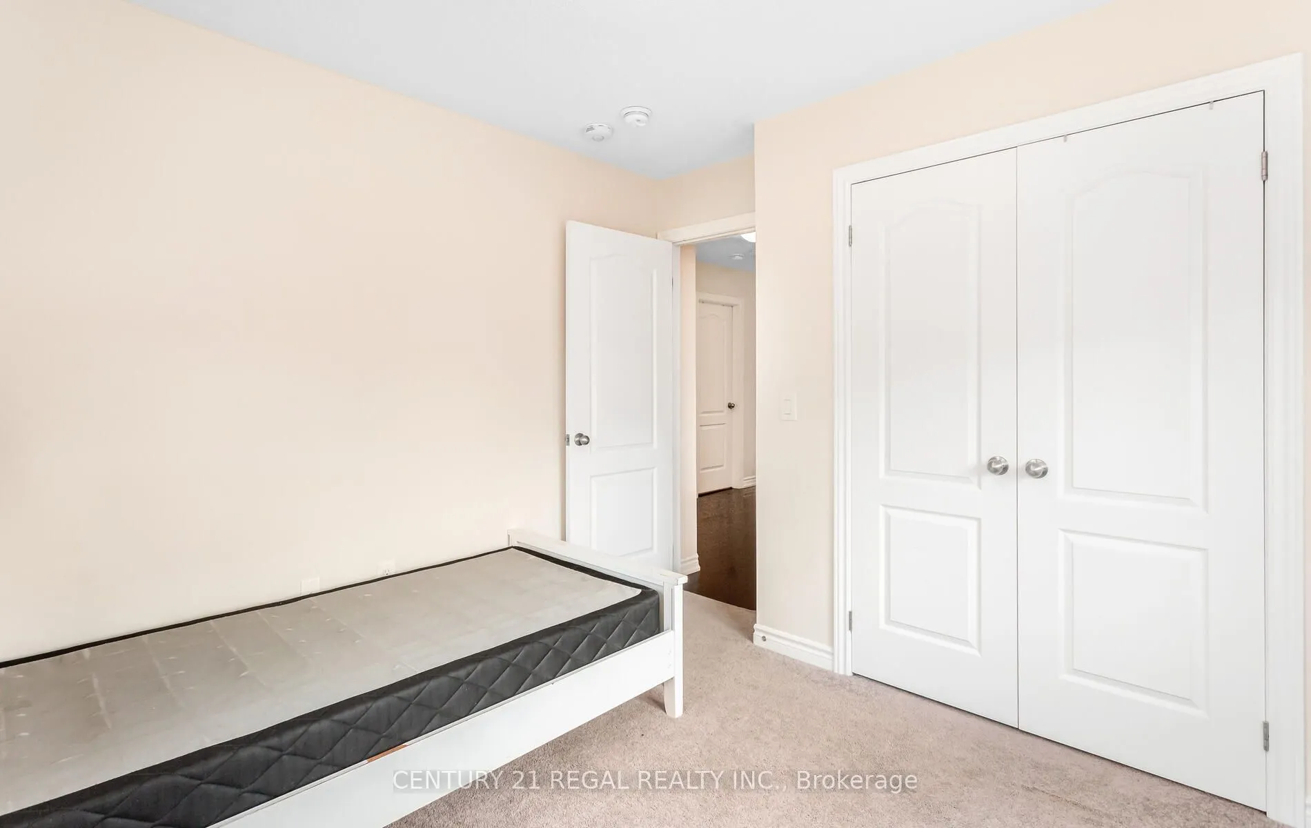 3 Glasson Lane S