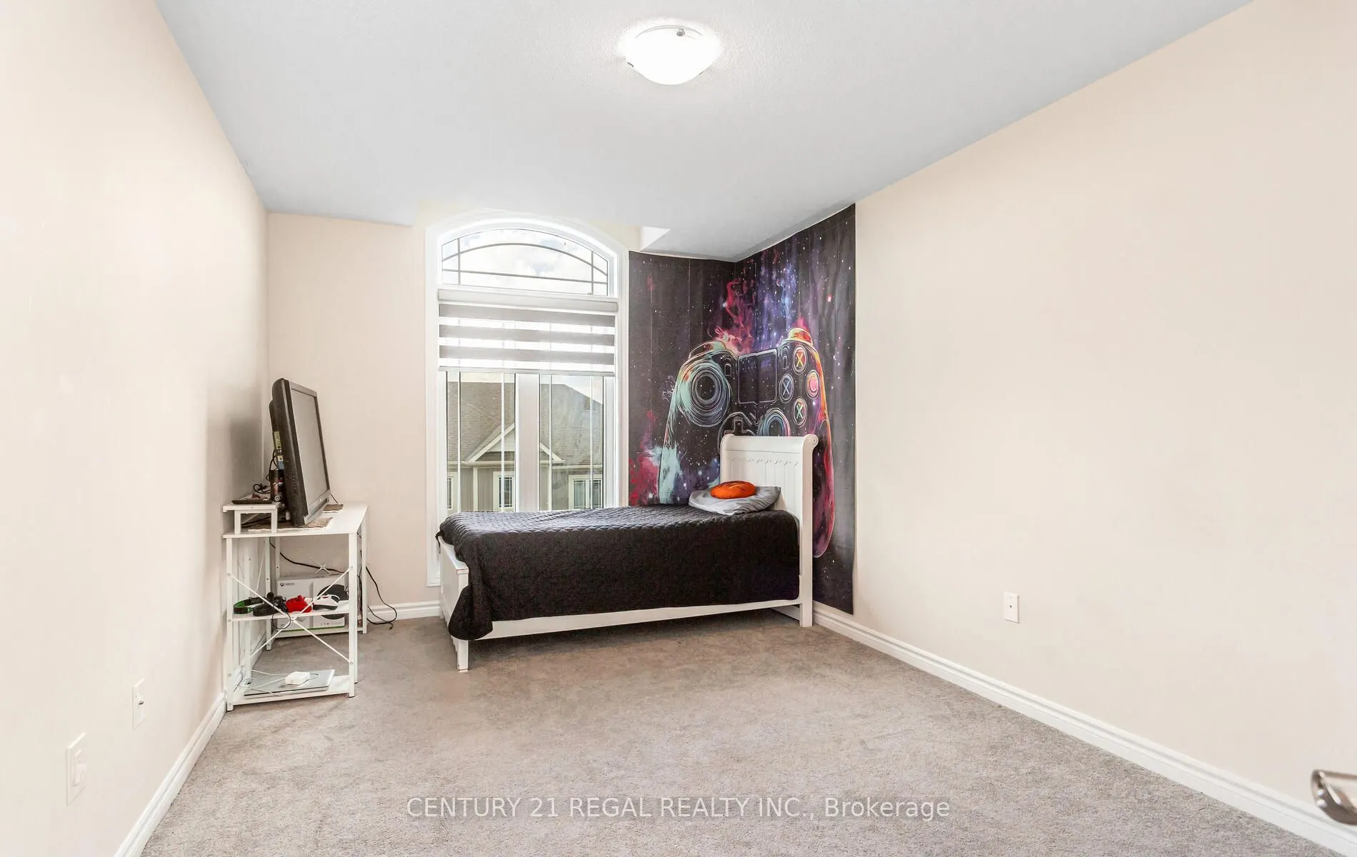 3 Glasson Lane S