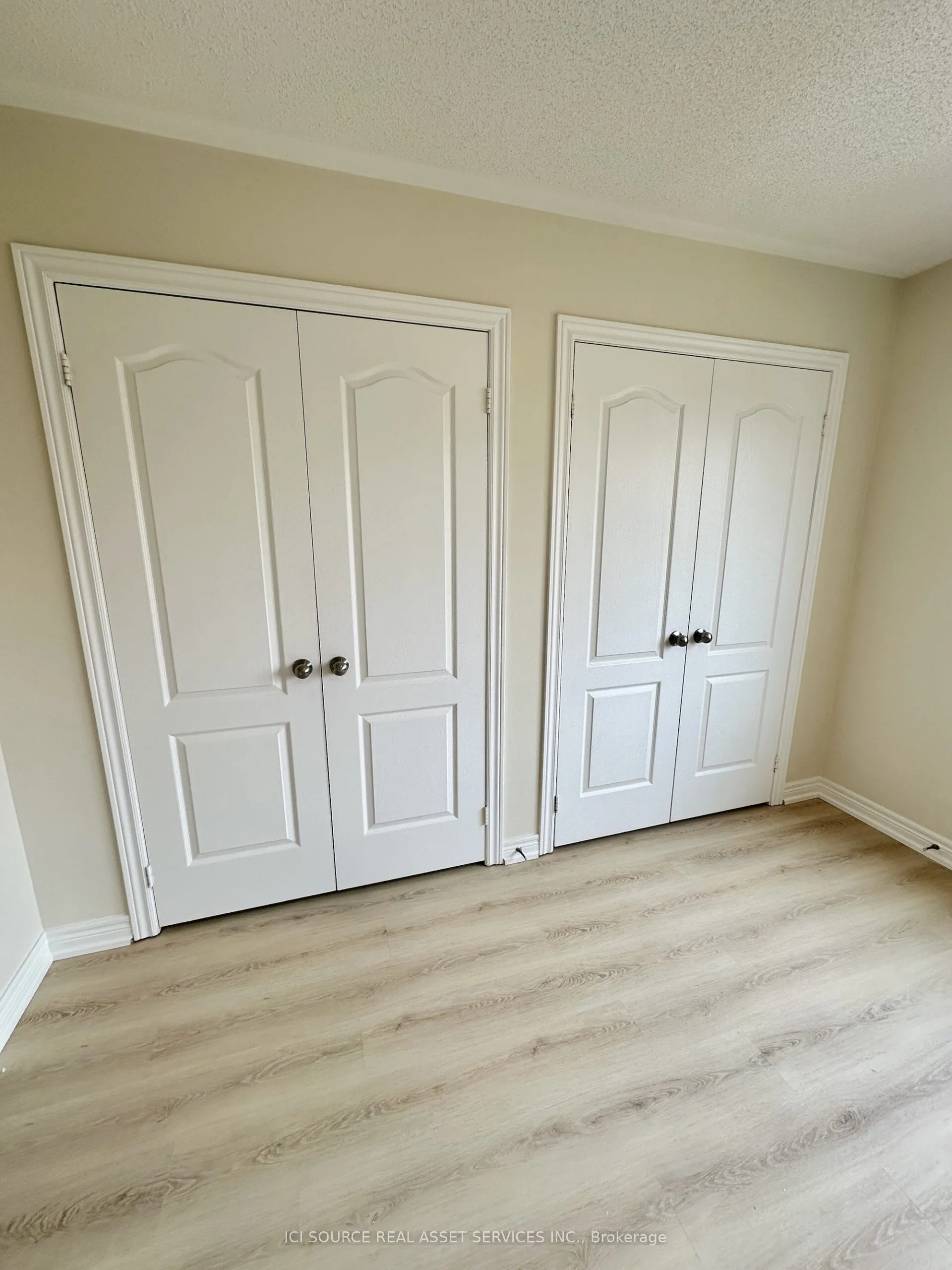 3215 Thomas Street, #4