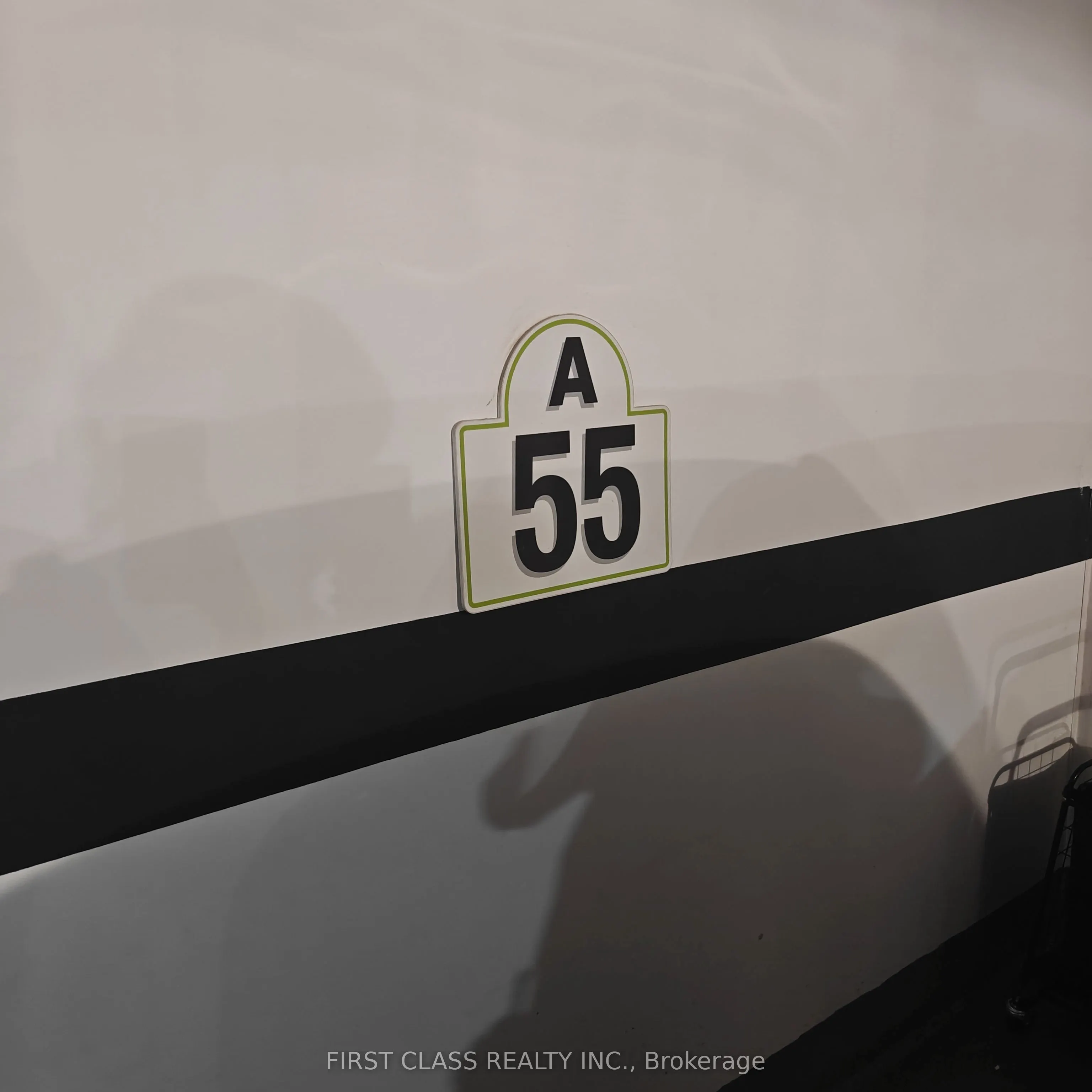 383 Main Street E, #321