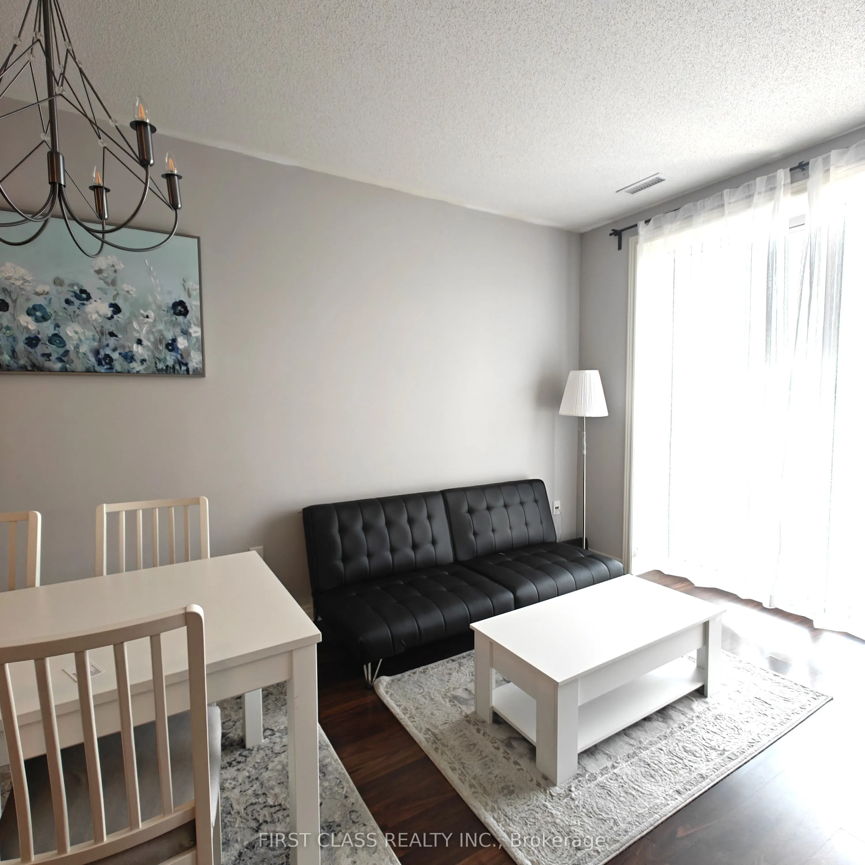 383 Main Street E, #321